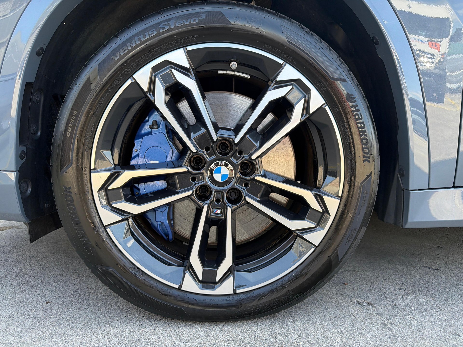 BMW X1 M35i-image-9
