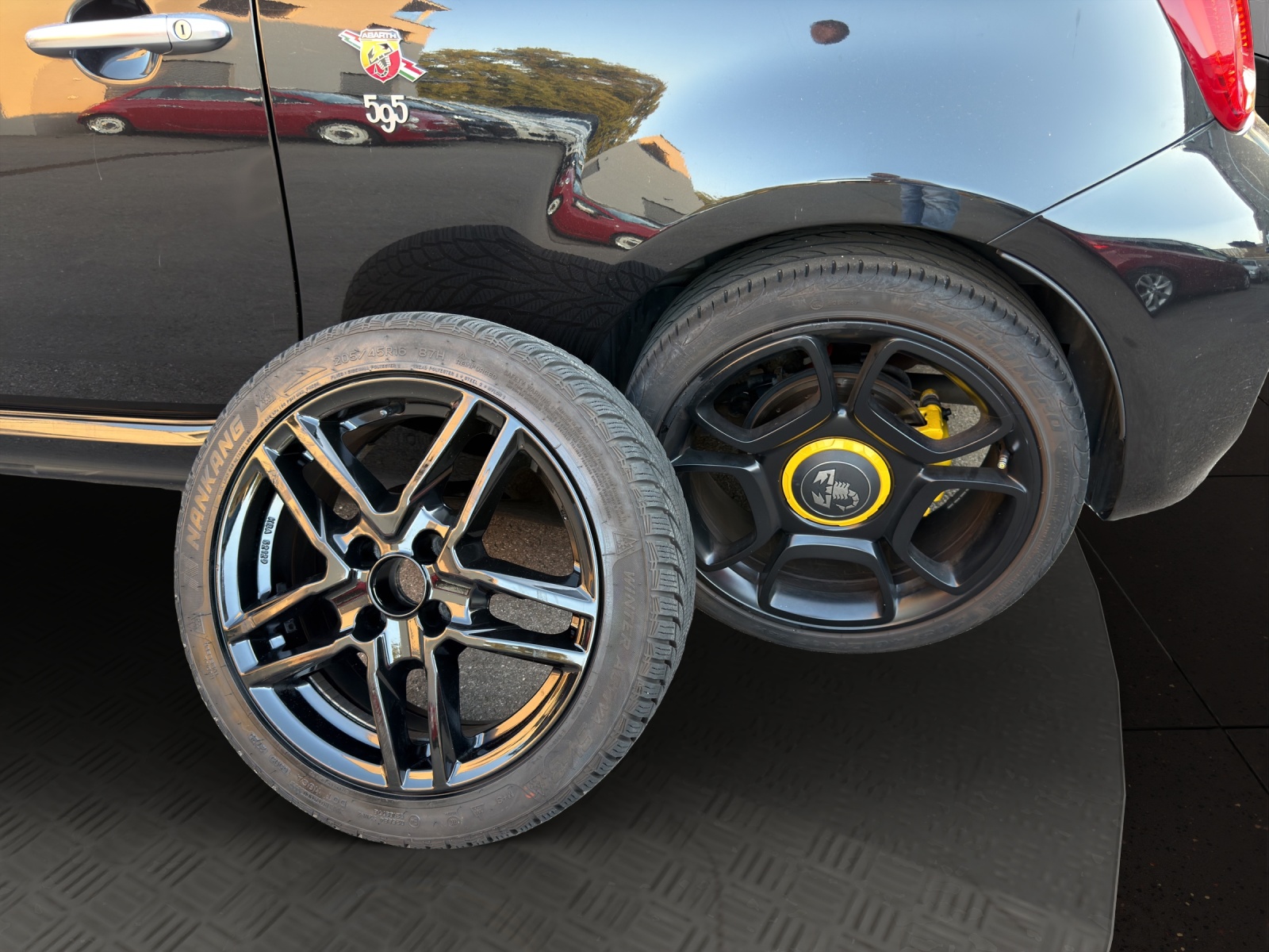 FIAT 595 1.4 16V Turbo Abarth Pista-image-26