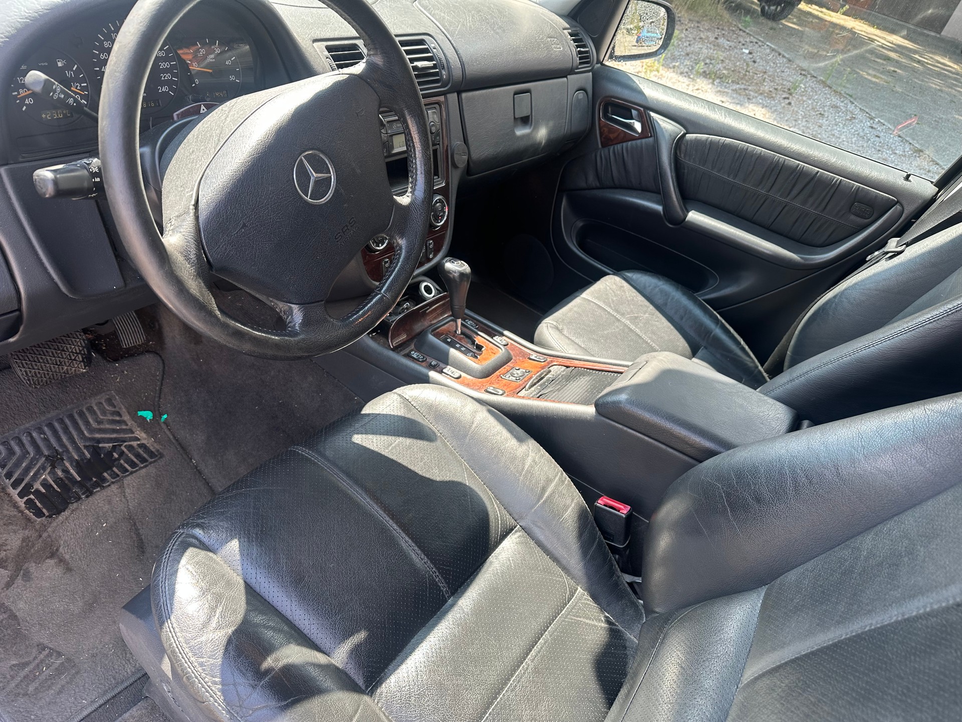 MERCEDES-BENZ ML 270 CDI Inspiration-image-7