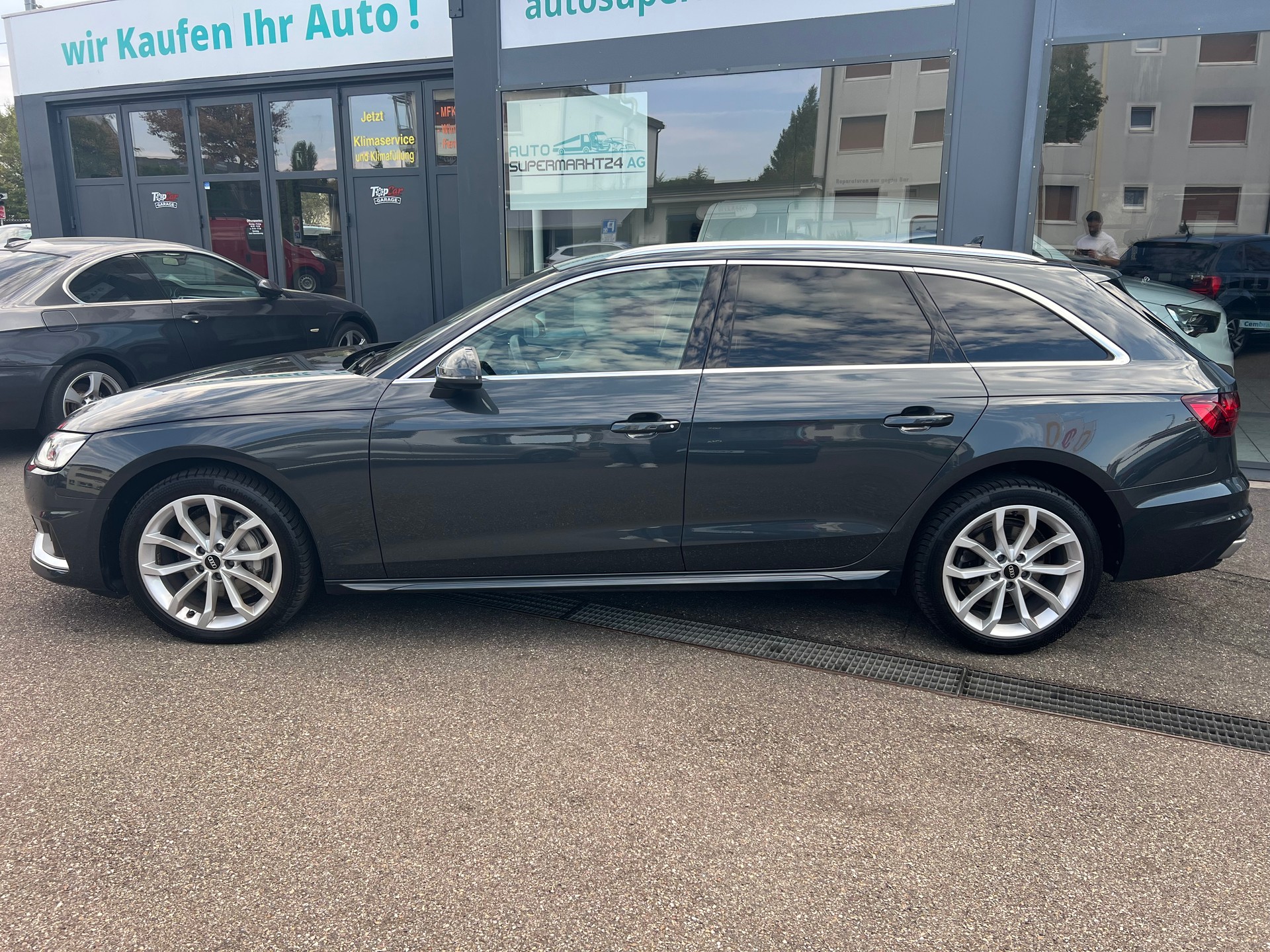 AUDI A4 Avant 40 TDI advanced quattro S-tronic-image-2