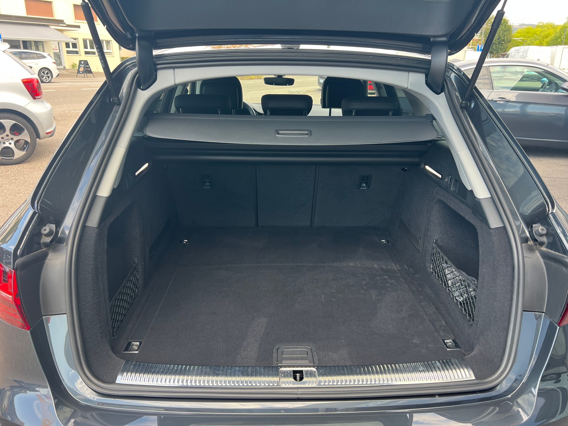 AUDI A4 Avant 40 TDI advanced quattro S-tronic-image-6