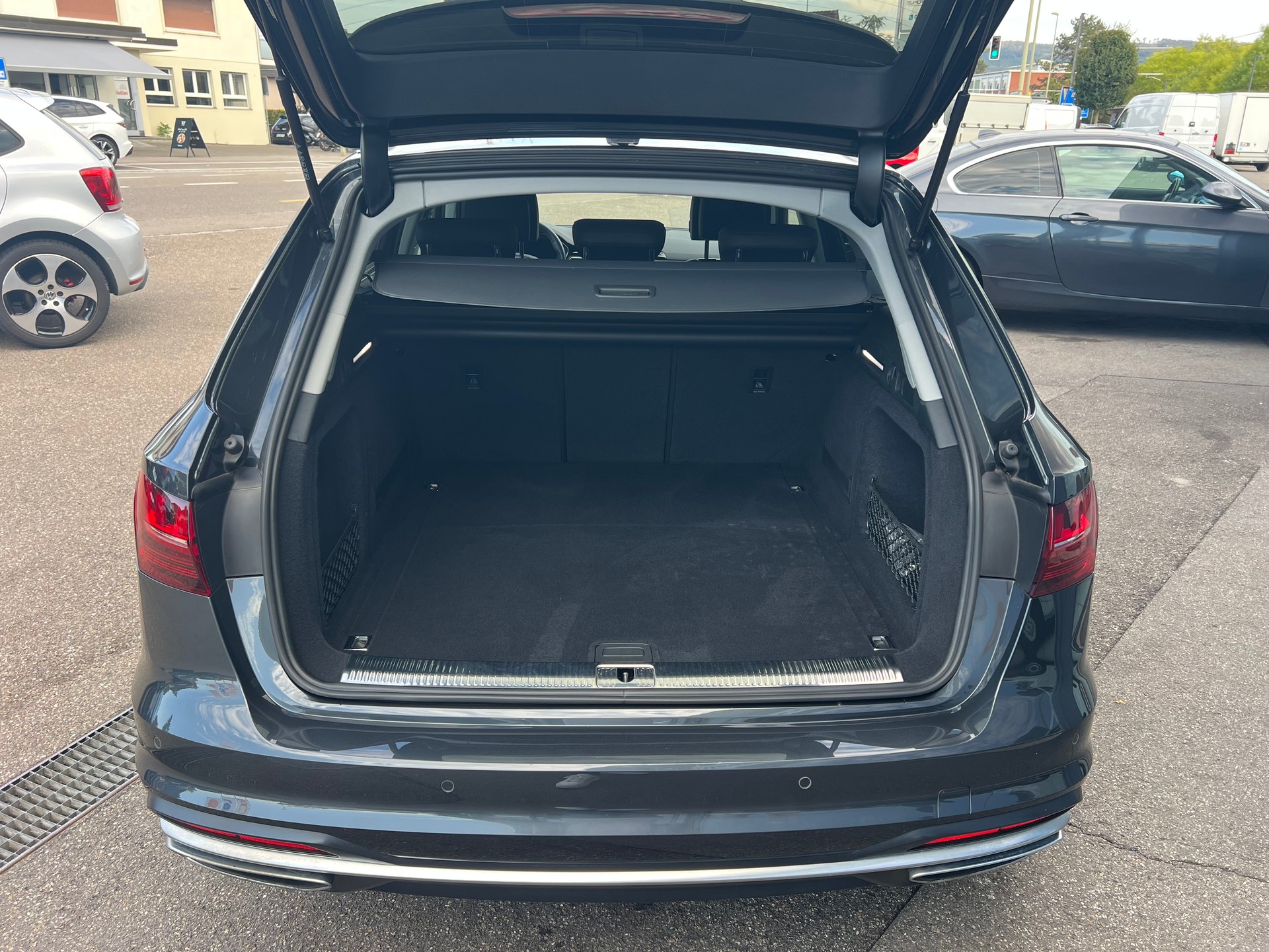 AUDI A4 Avant 40 TDI advanced quattro S-tronic-image-5