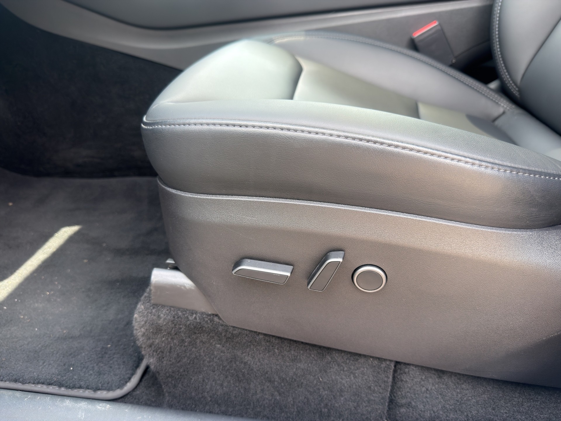 TESLA Model Y Performance D Anhängerkupplung-image-32