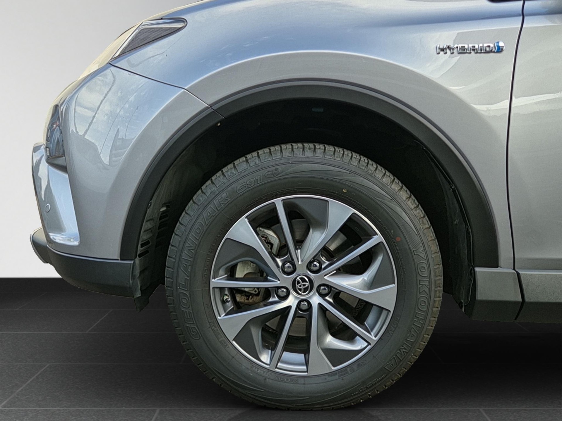 TOYOTA RAV4 2.5 HSD Comfort-image-18