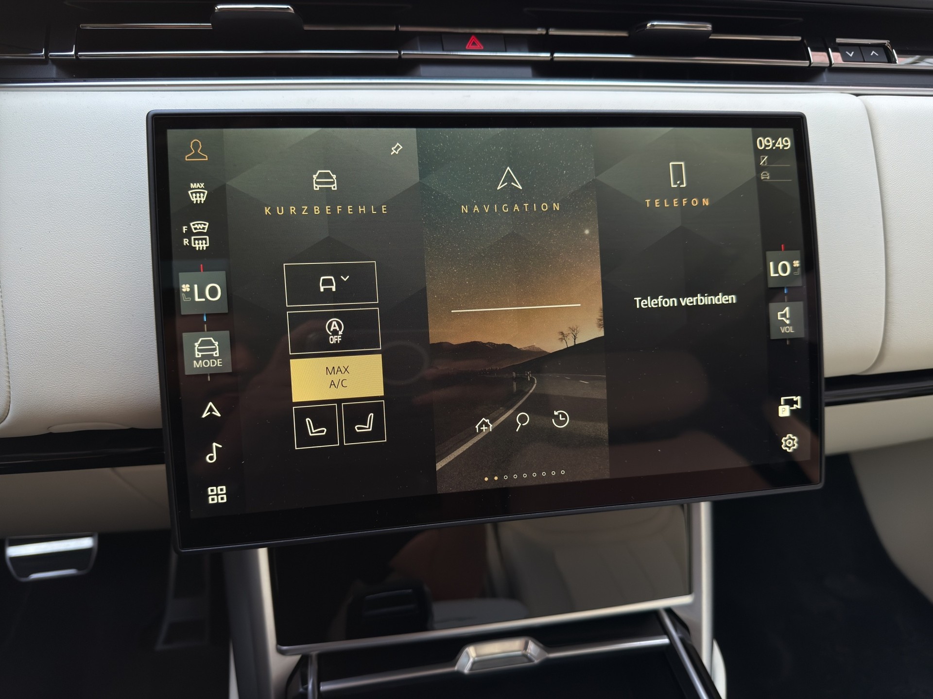 LAND ROVER Range Rover 4.4 V8 Autobiography-image-10