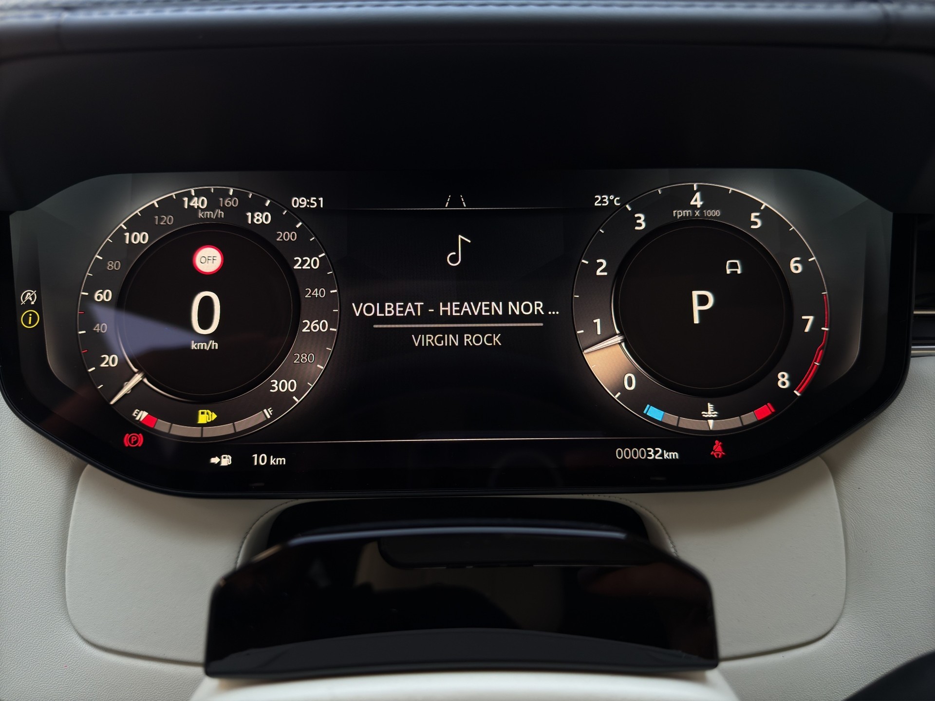 LAND ROVER Range Rover 4.4 V8 Autobiography-image-8