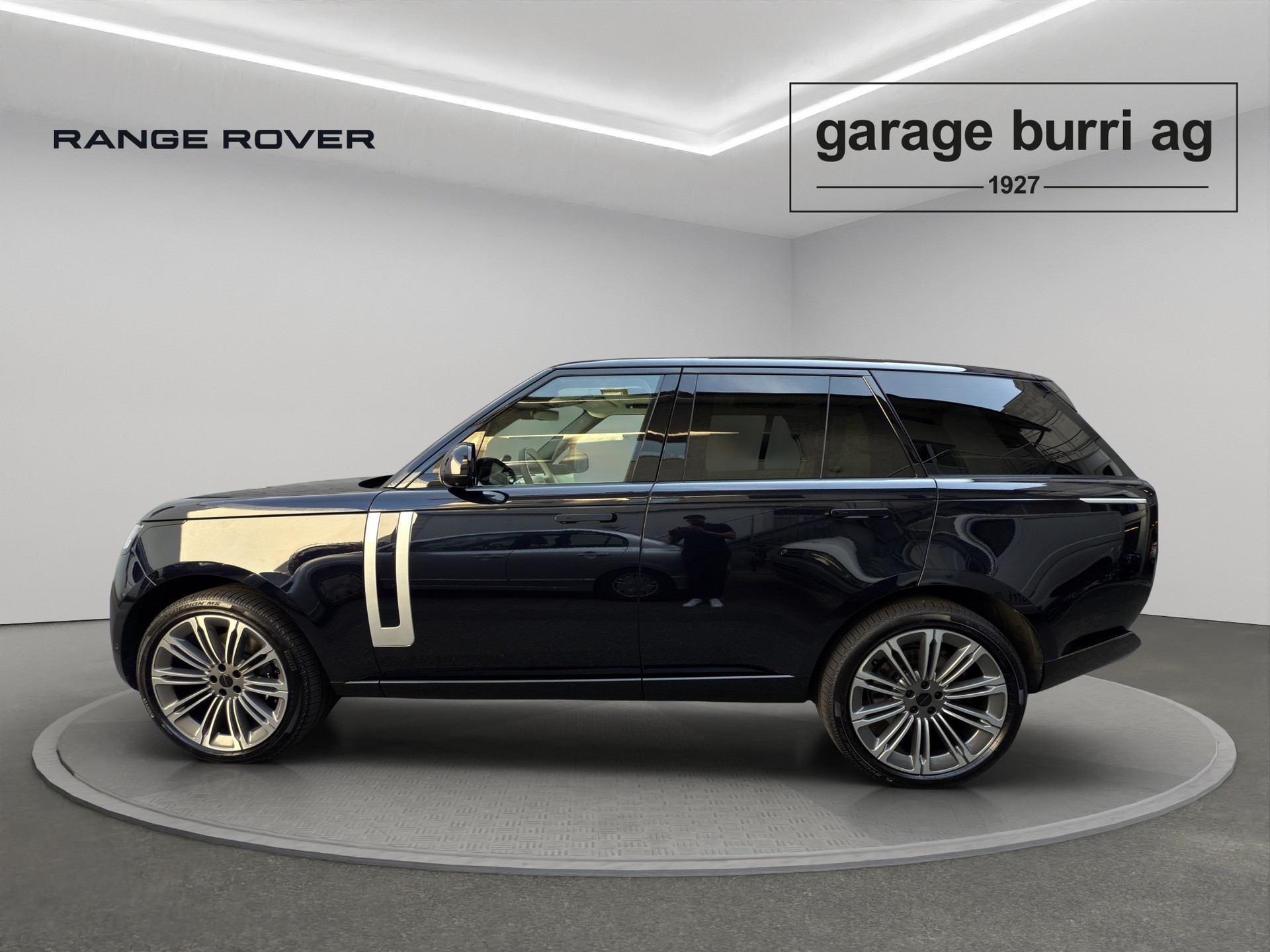 LAND ROVER Range Rover 4.4 V8 Autobiography-image-2