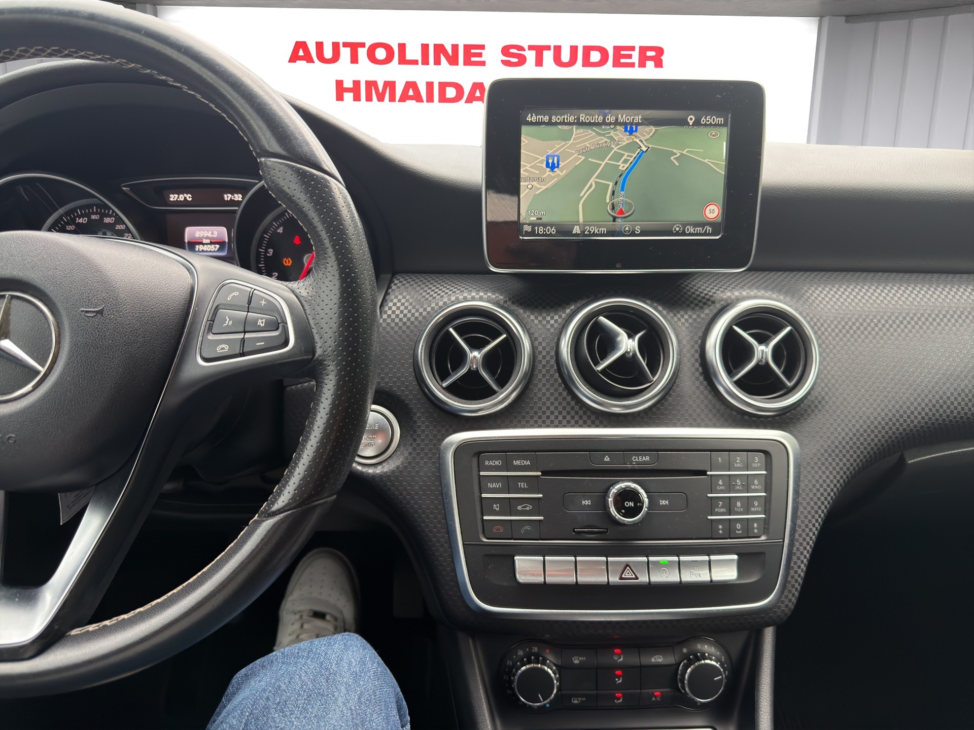 MERCEDES-BENZ A 180 Urban-image-10
