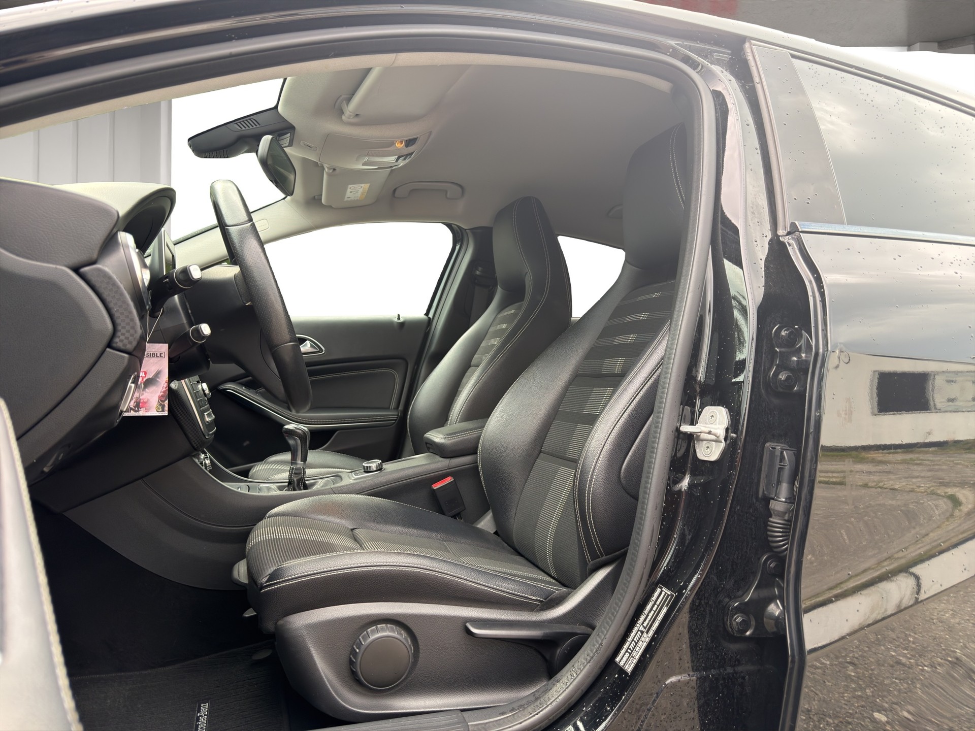 MERCEDES-BENZ A 180 Urban-image-7