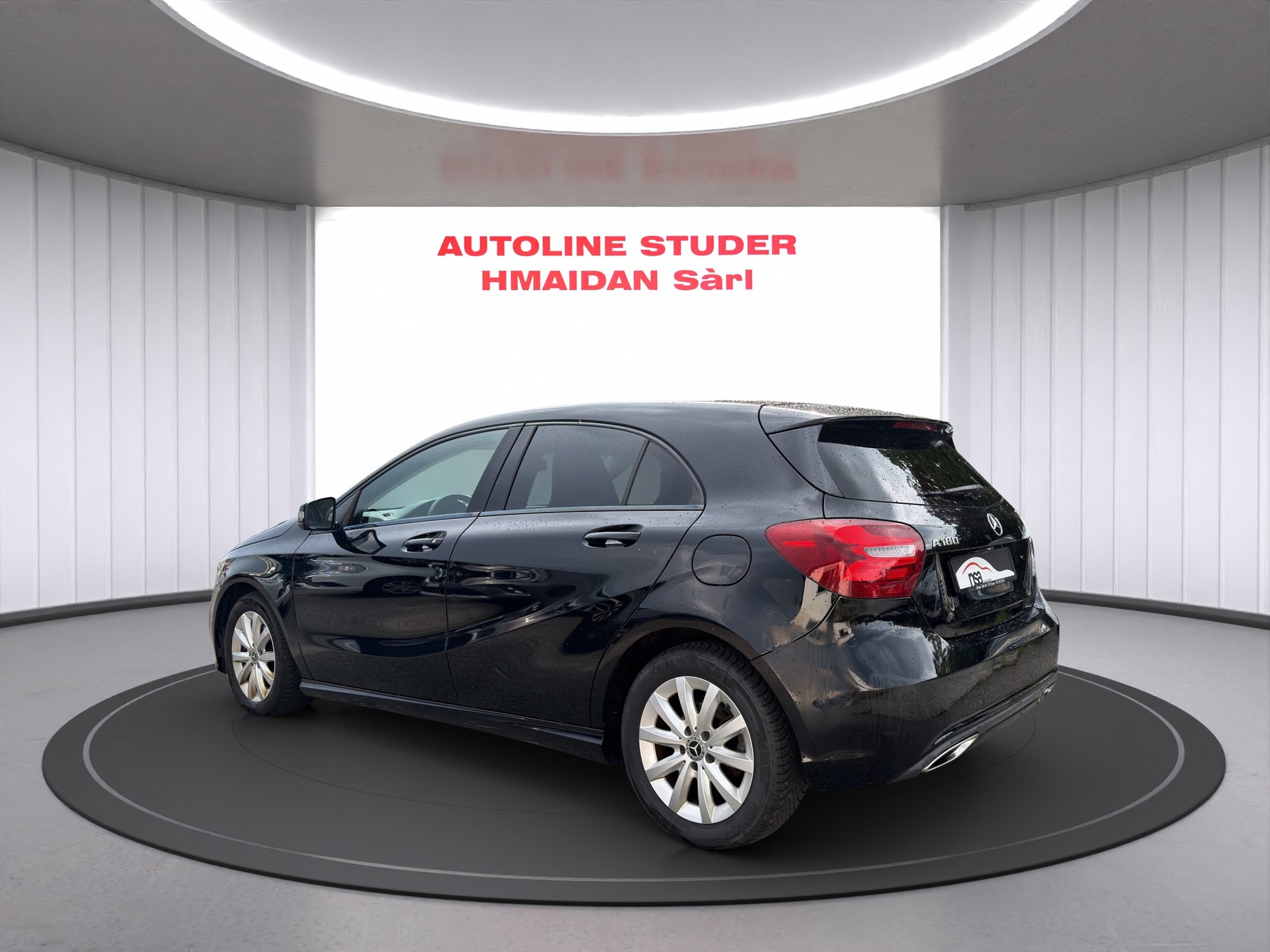MERCEDES-BENZ A 180 Urban-image-1