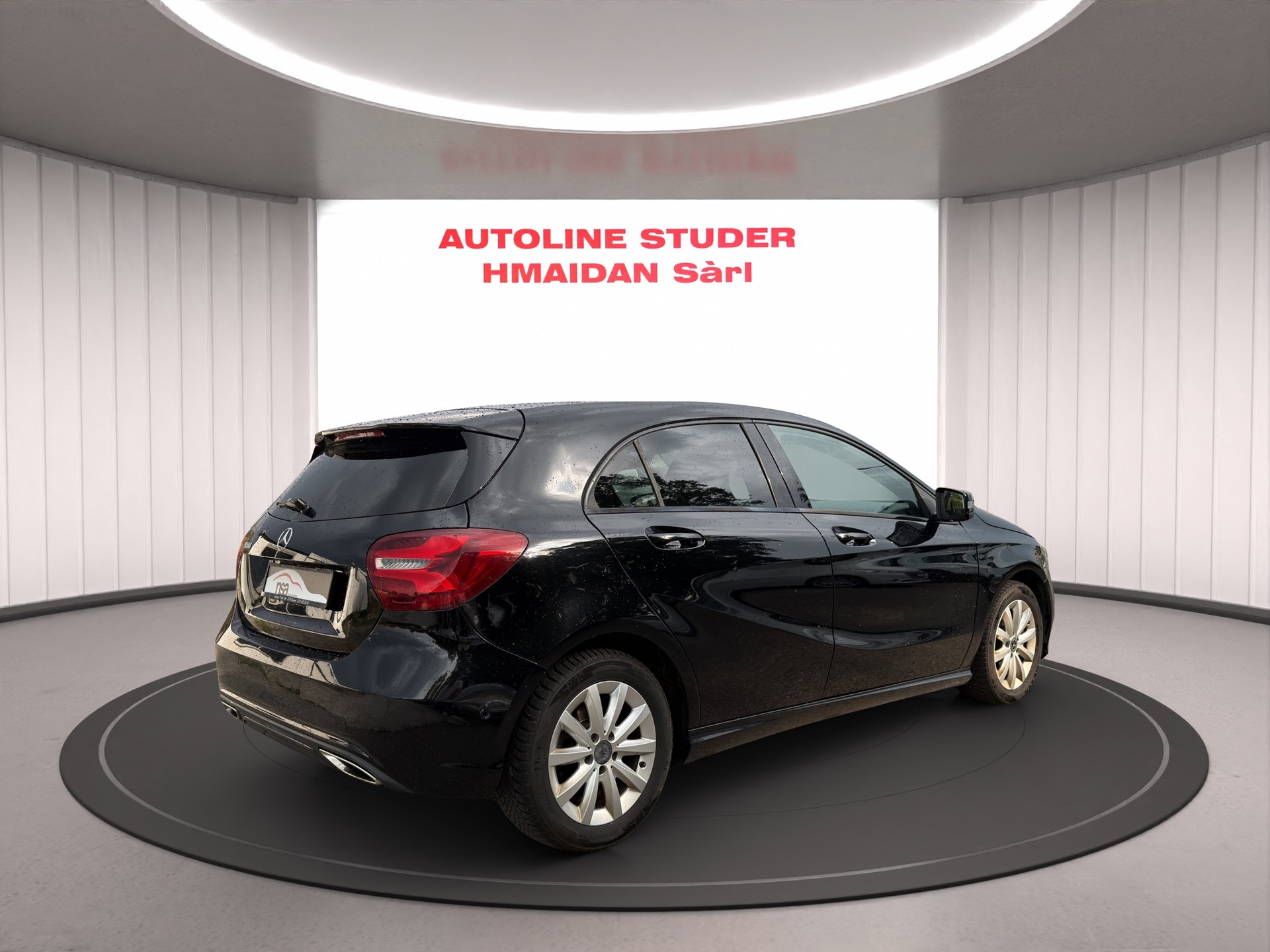 MERCEDES-BENZ A 180 Urban-image-3