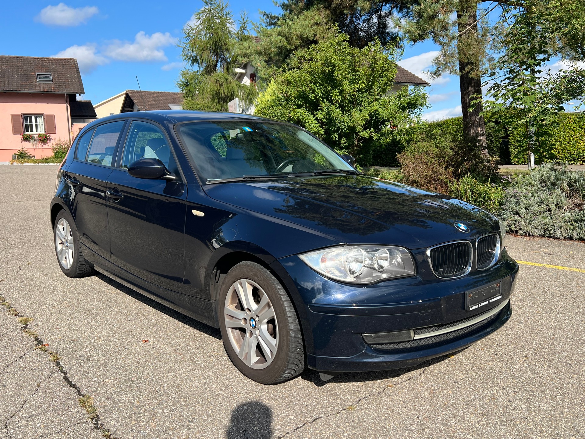 BMW 120i Steptronic-image-1