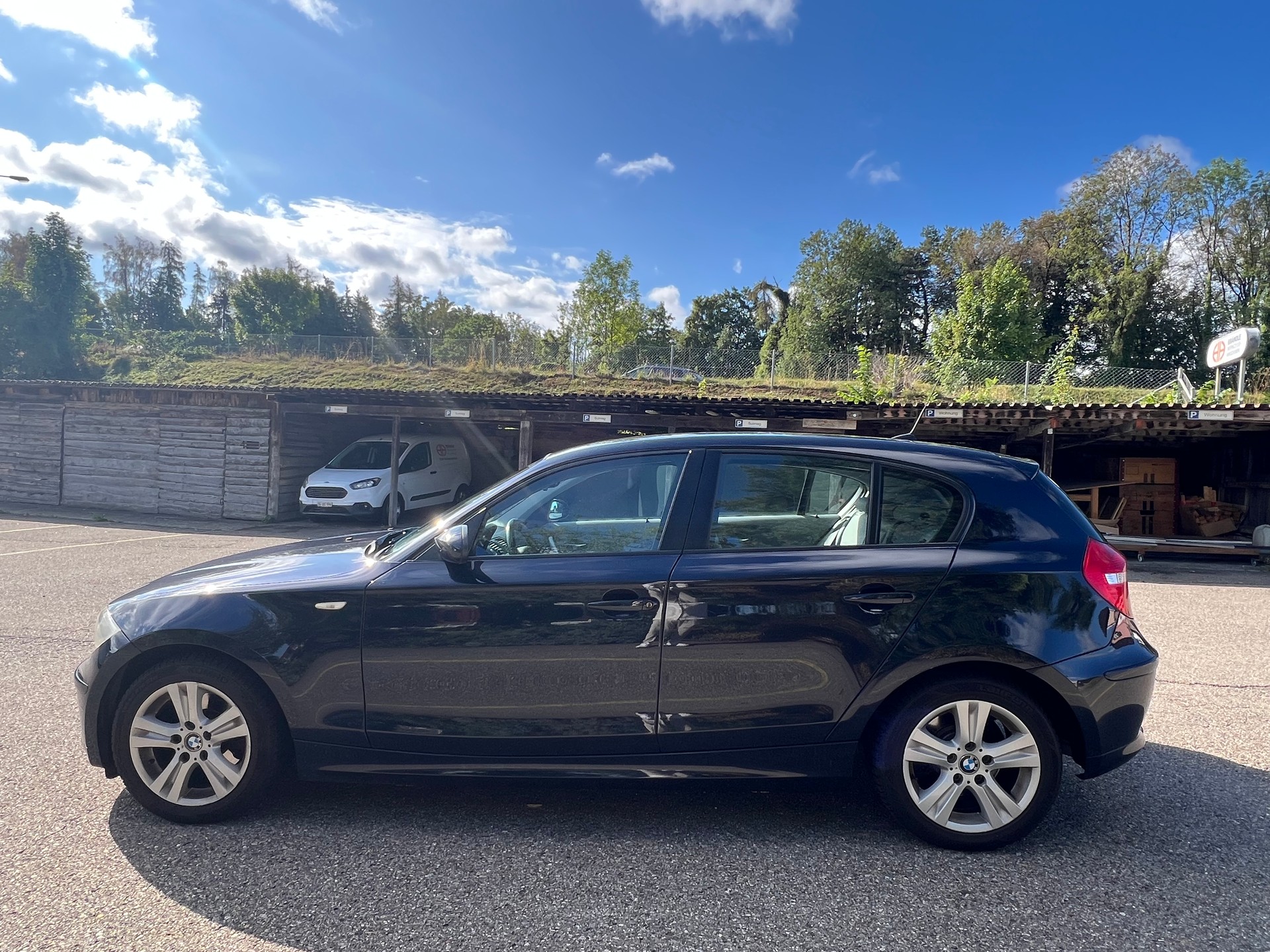 BMW 120i Steptronic-image-6