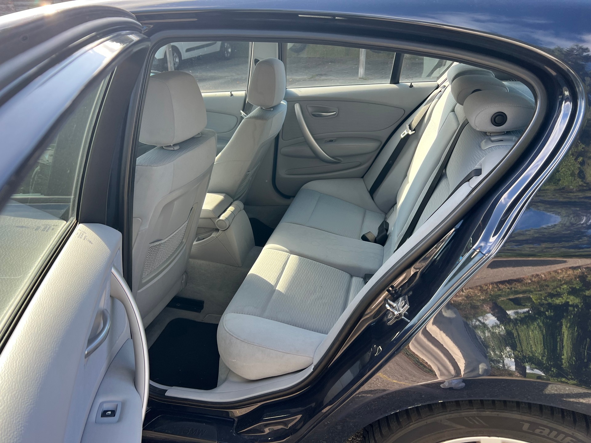 BMW 120i Steptronic-image-8