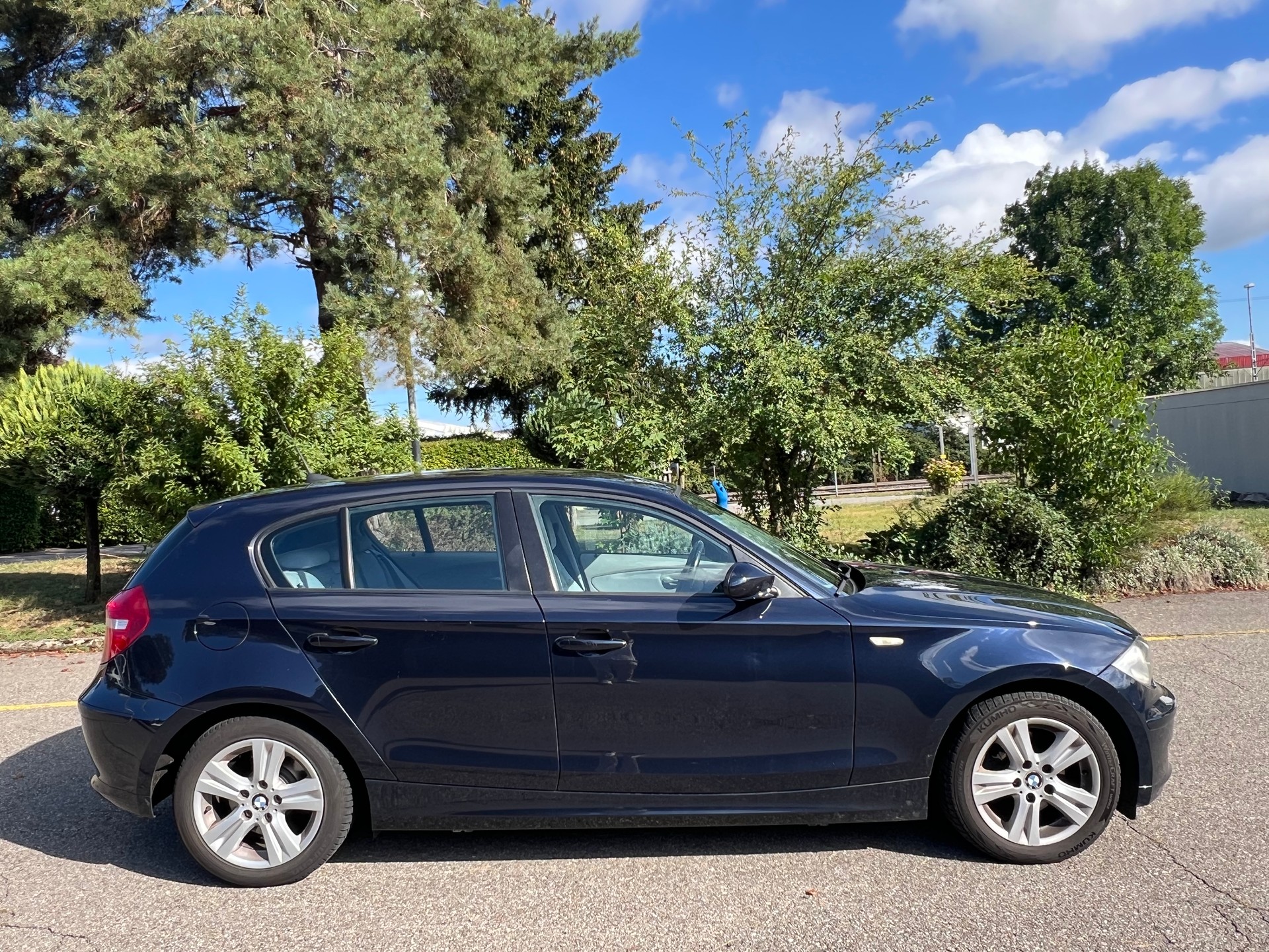 BMW 120i Steptronic-image-2