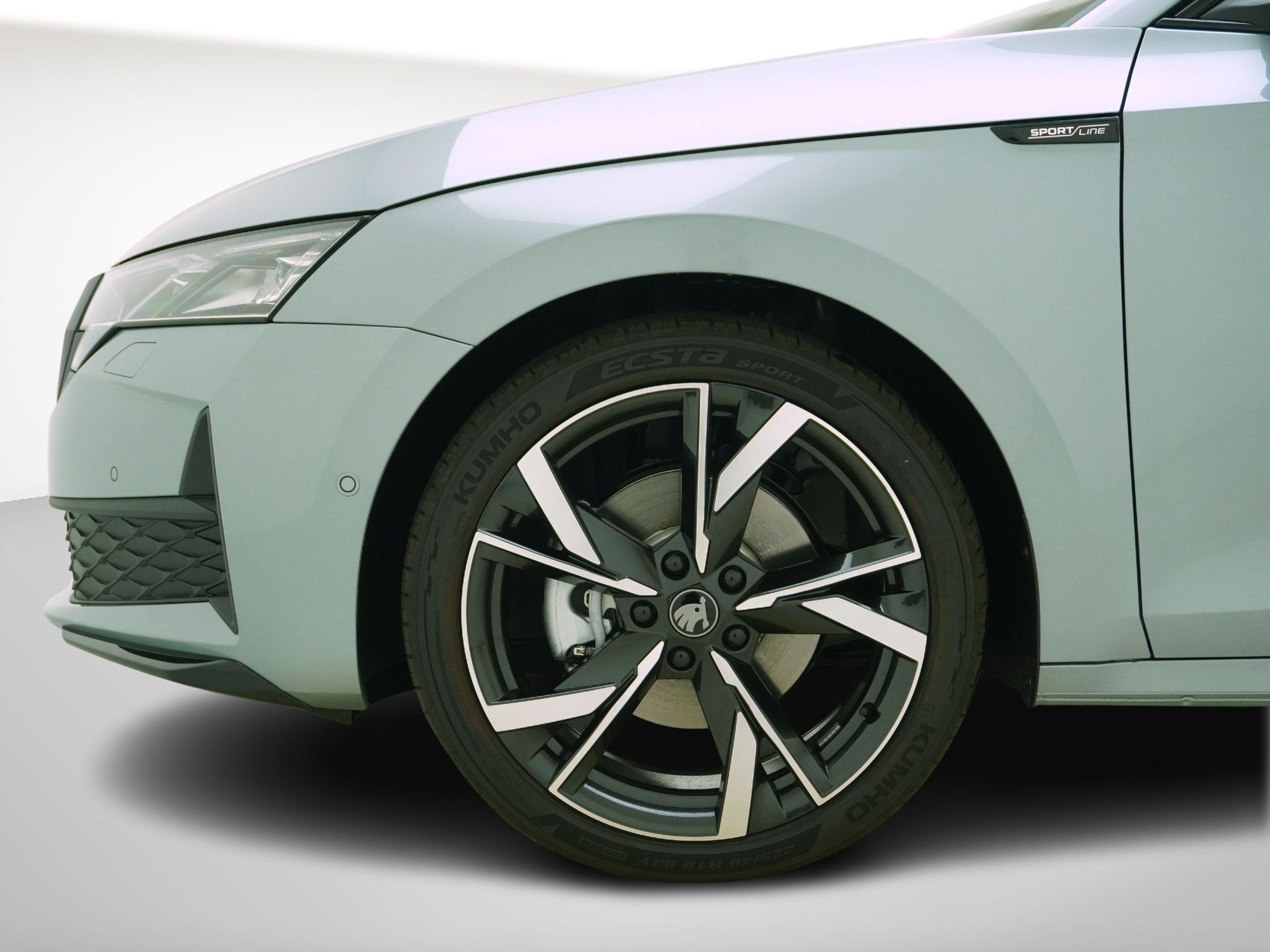 SKODA Octavia 2.0 TSI SportLine 4x4 DSG-image-9