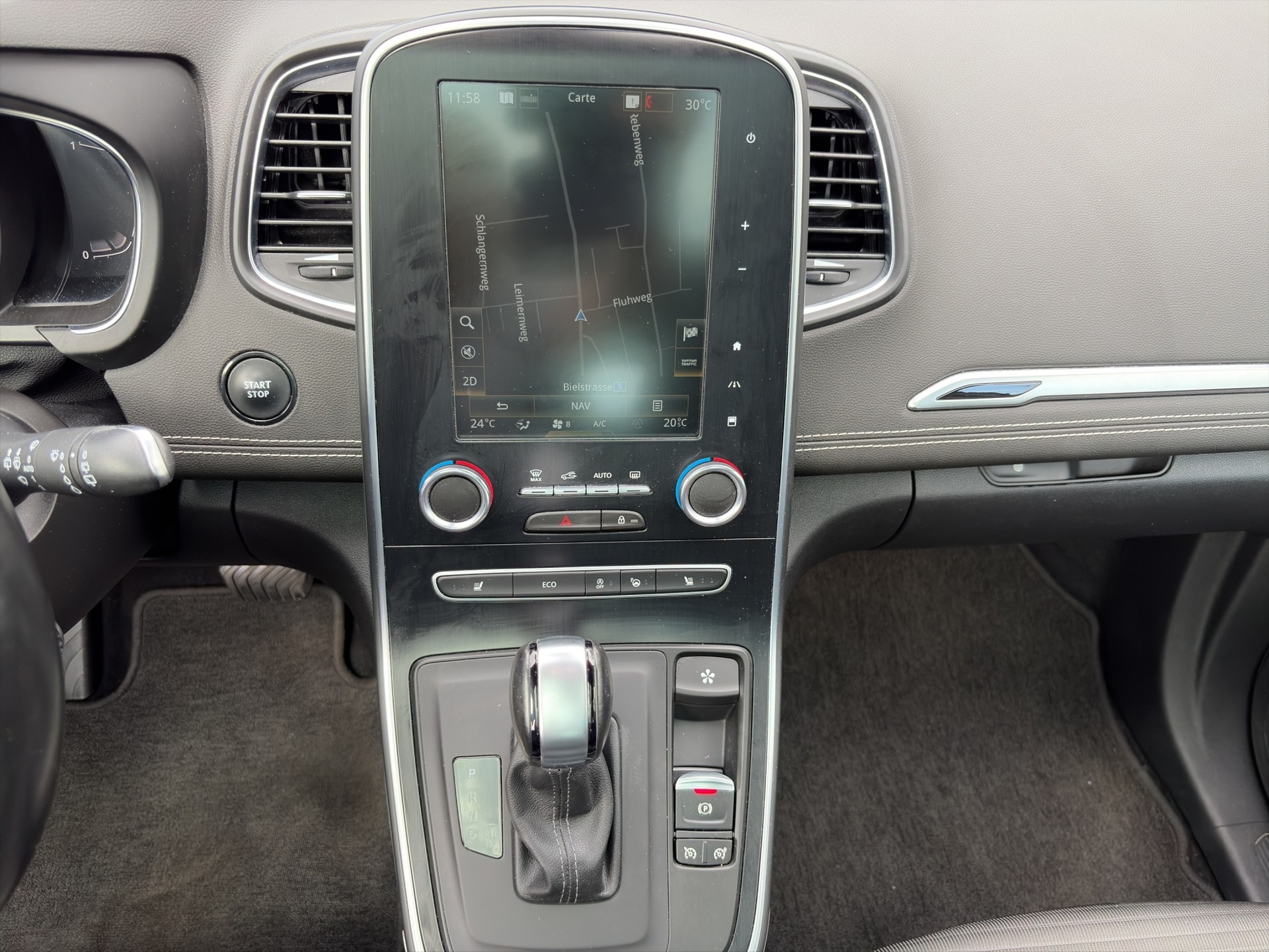 RENAULT Scénic 1.3 16V Turbo Intens EDC-image-13