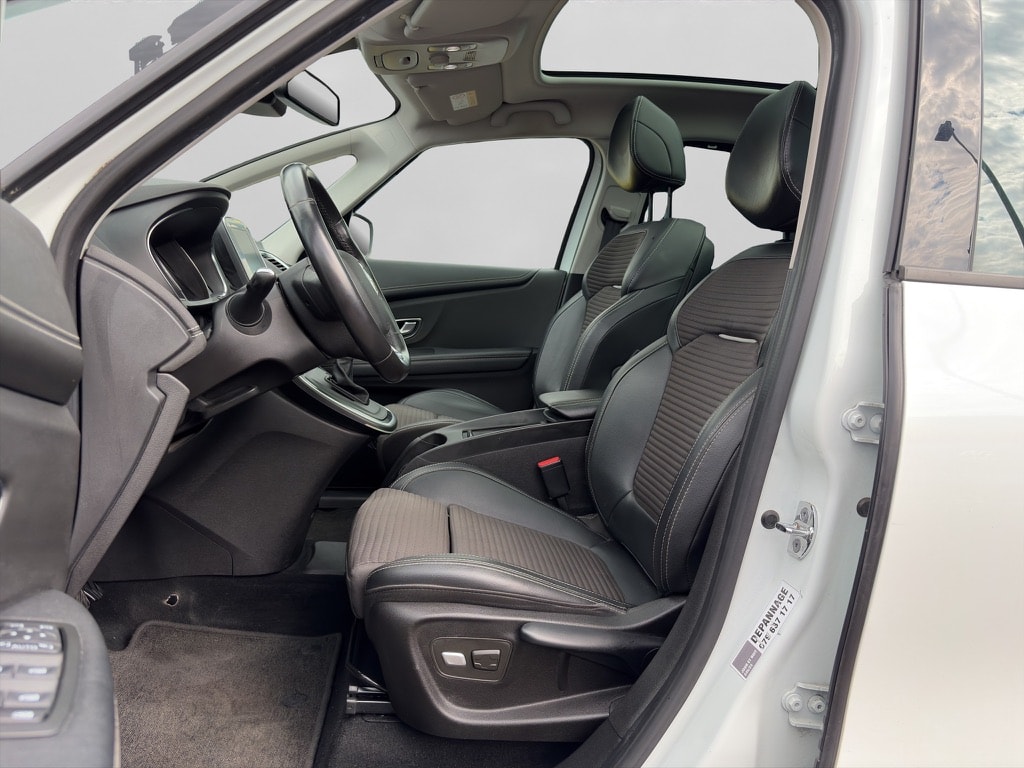 RENAULT Scénic 1.3 16V Turbo Intens EDC-image-8