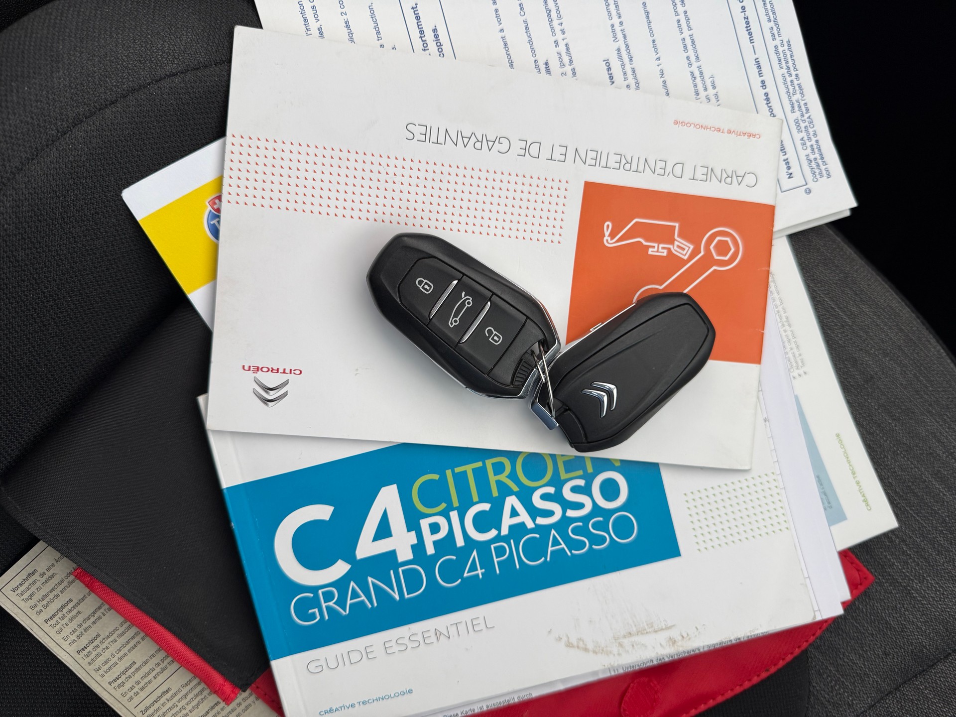 CITROEN C4 Picasso 1.6 BlueHDi Feel EAT6-image-12
