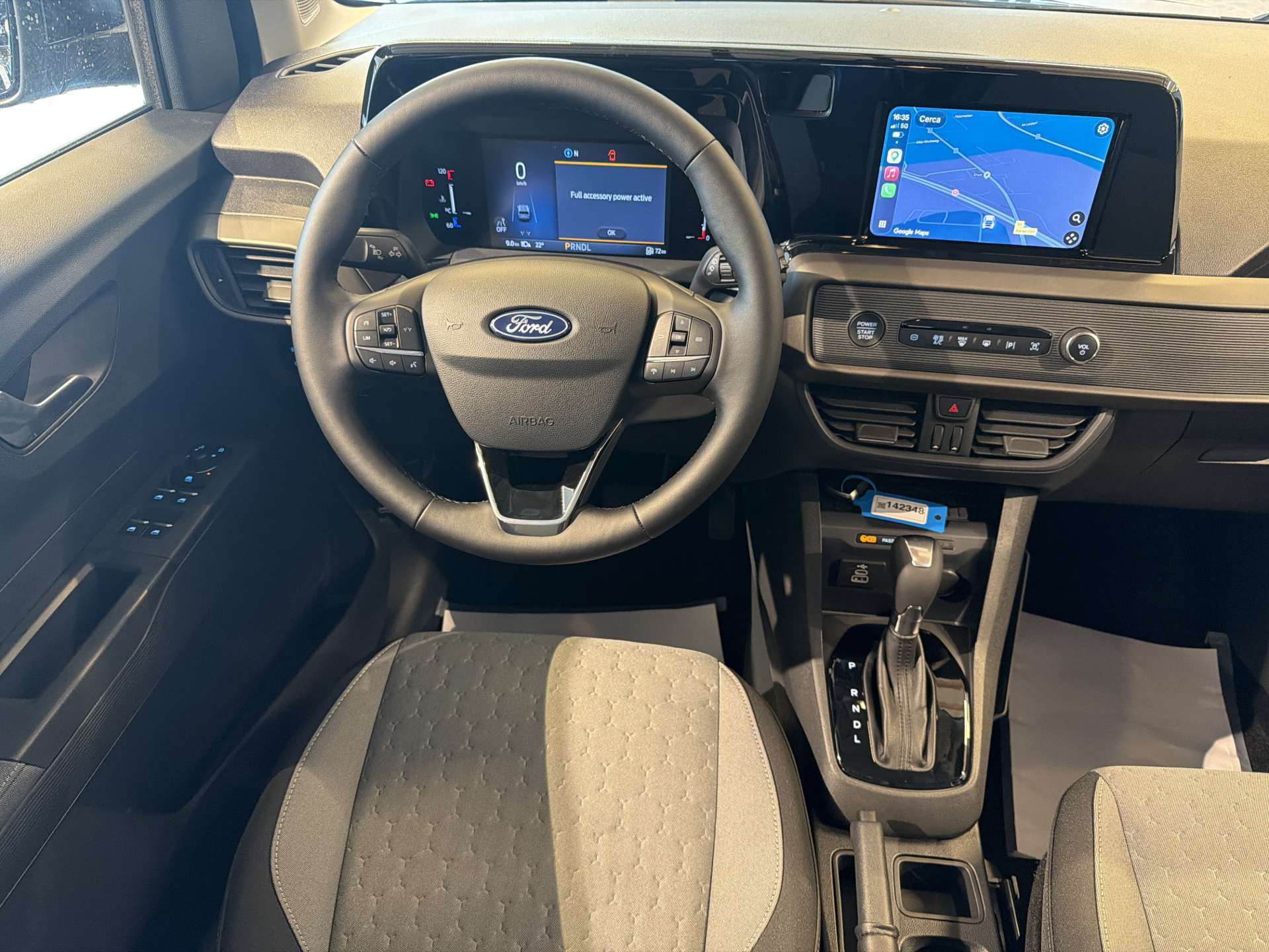 FORD Tourneo Courier 1.0 EcoBoost Titanium Automat-image-4