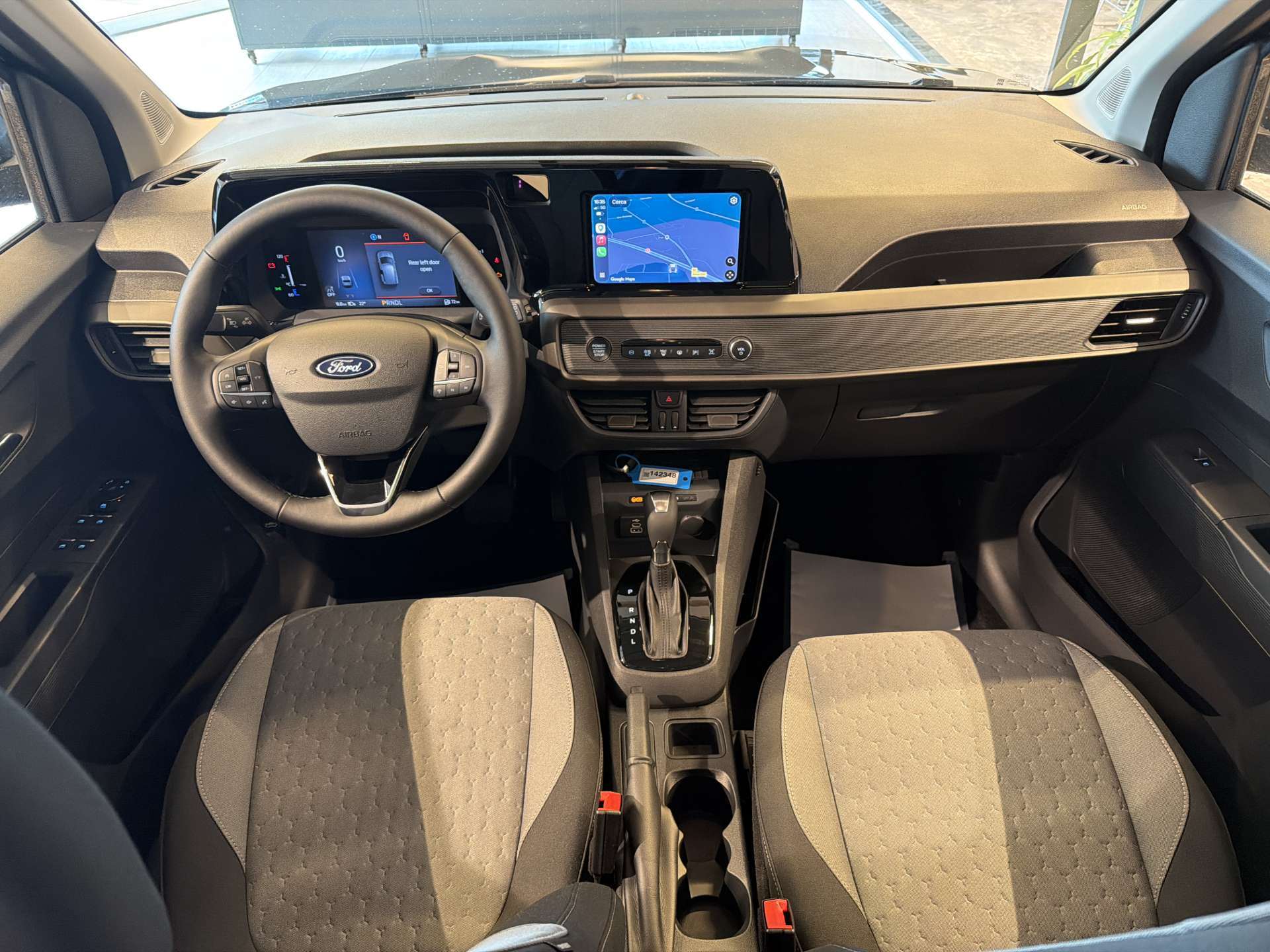 FORD Tourneo Courier 1.0 EcoBoost Titanium Automat-image-14