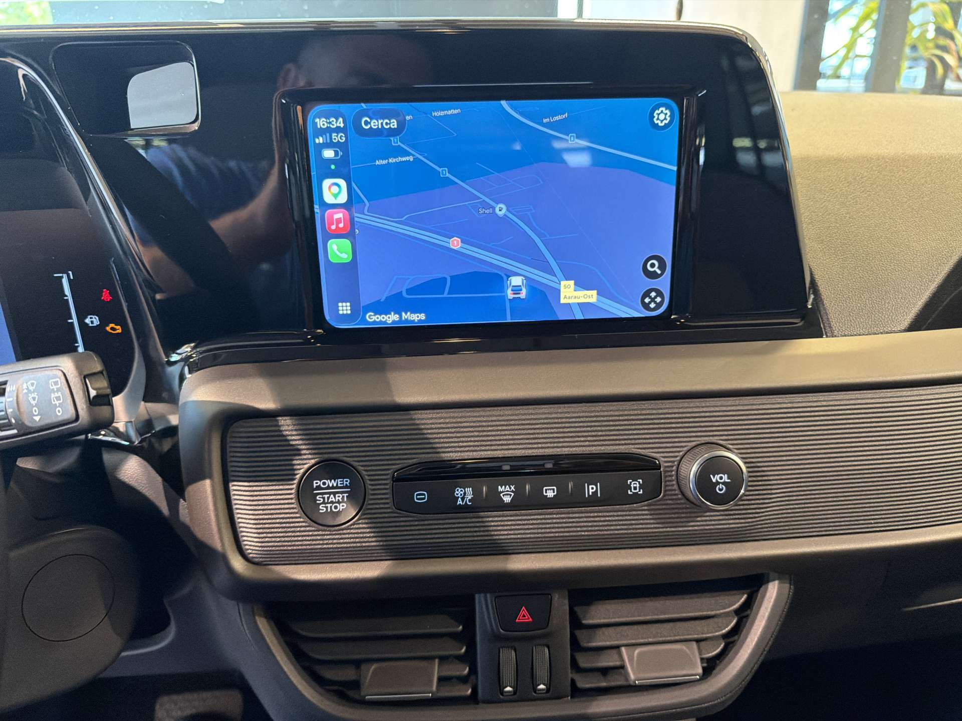 FORD Tourneo Courier 1.0 EcoBoost Titanium Automat-image-1