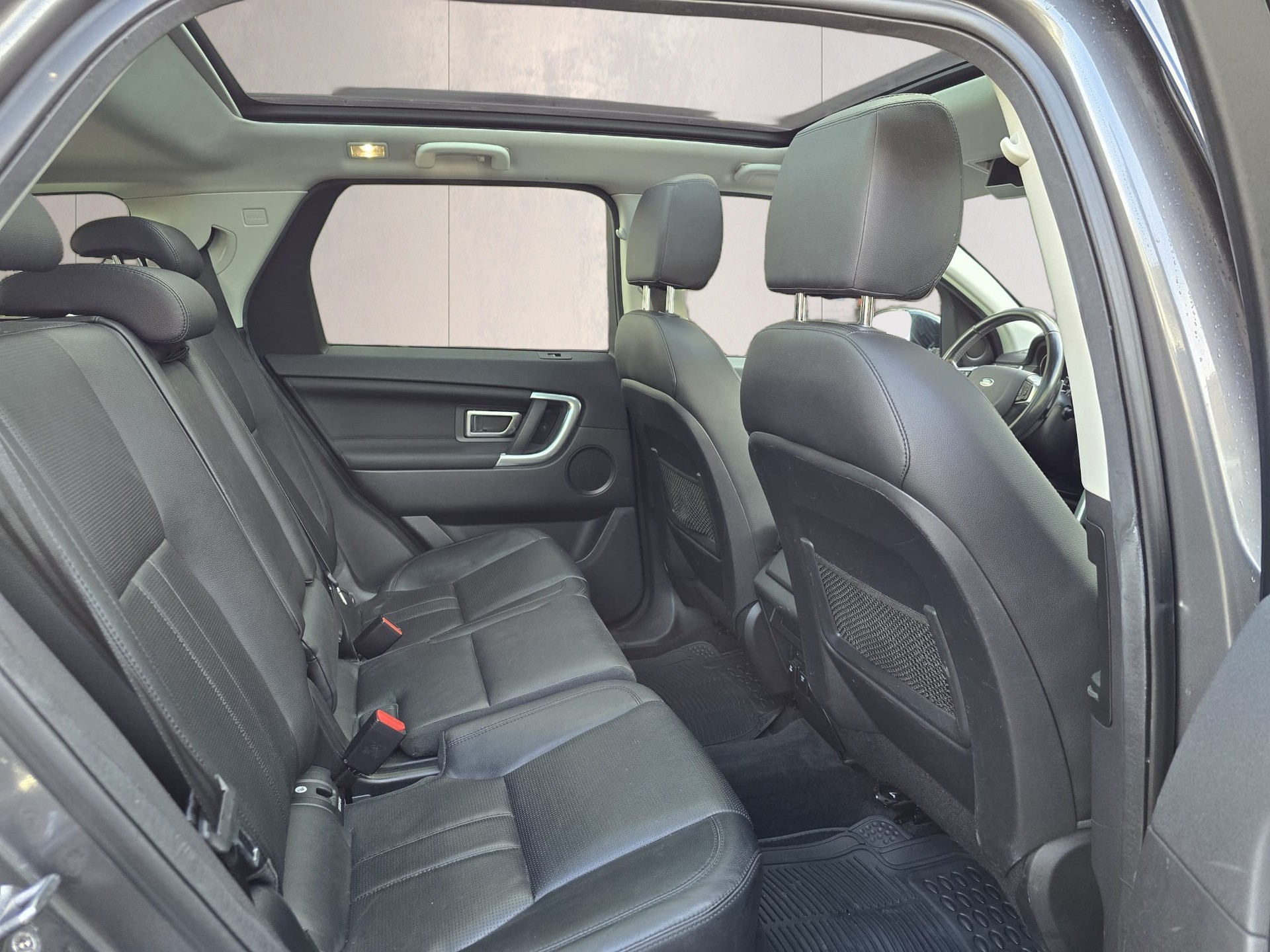 LAND ROVER Discovery Sport 2.0 TD4 Pure AT9-image-17