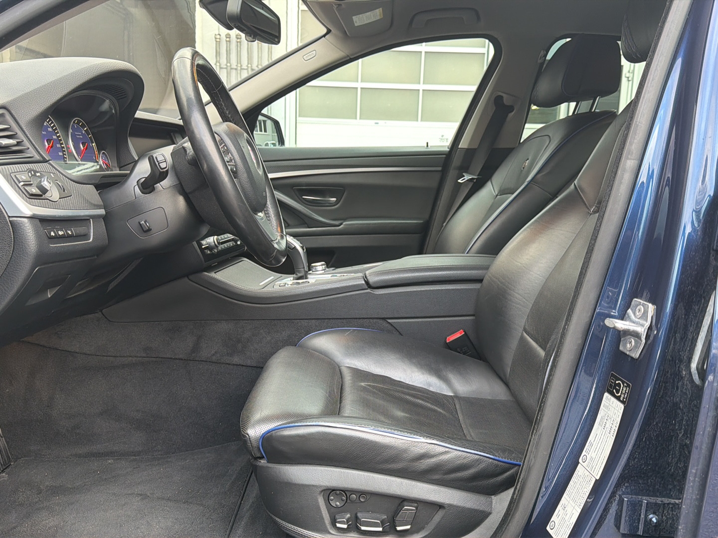 BMW-ALPINA D5 BiTurbo 3.0d Switch-Tronic-image-8