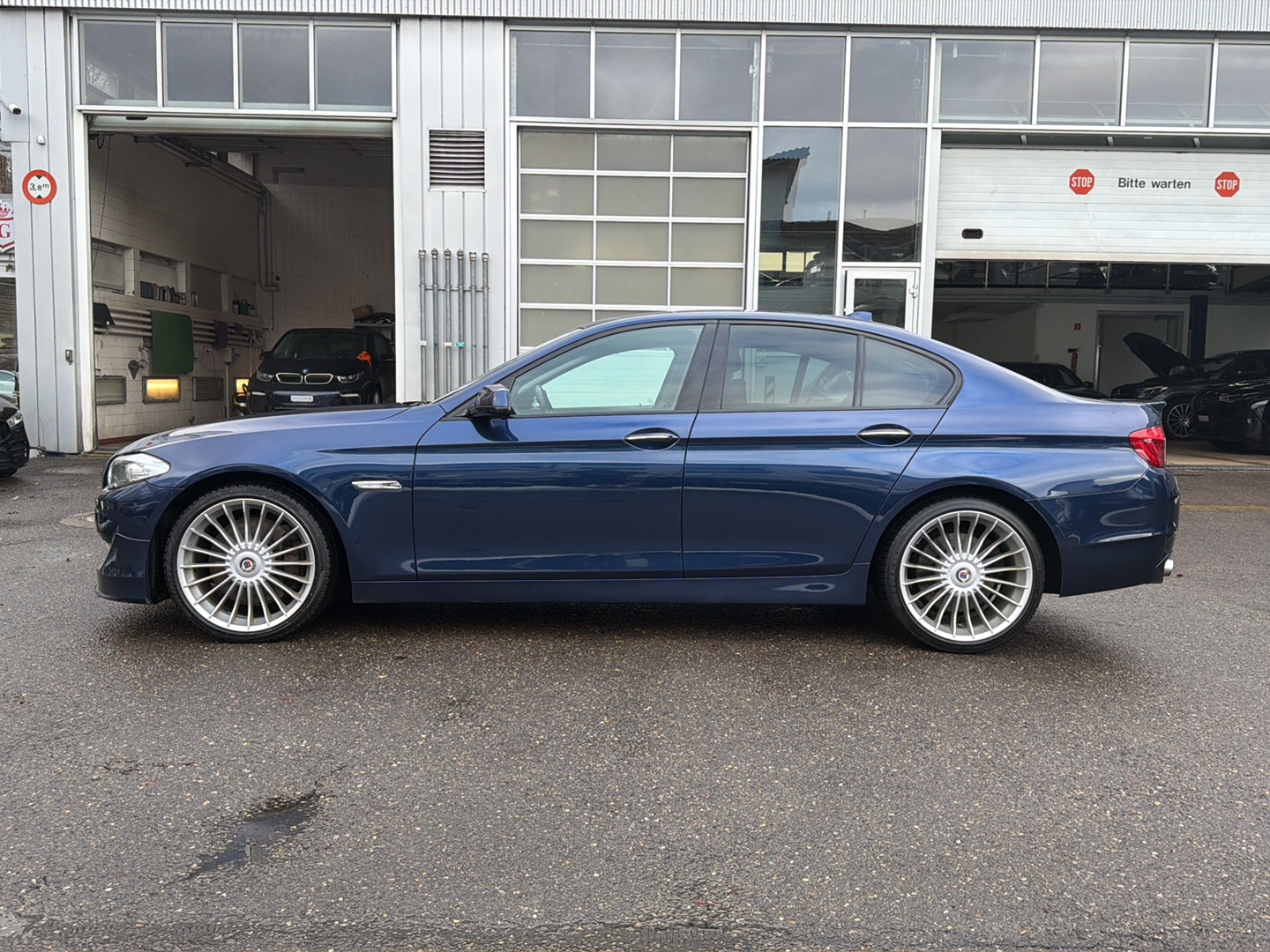 BMW-ALPINA D5 BiTurbo 3.0d Switch-Tronic-showroom-element-1
