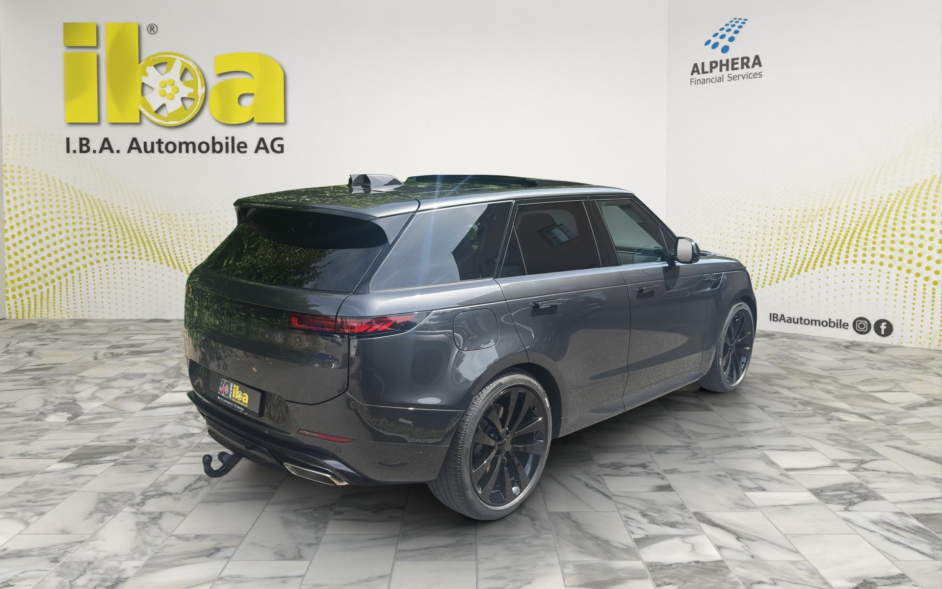 LAND ROVER RR Sport P550e Autobigraphy Black Pack 4x4 AHK-image-4