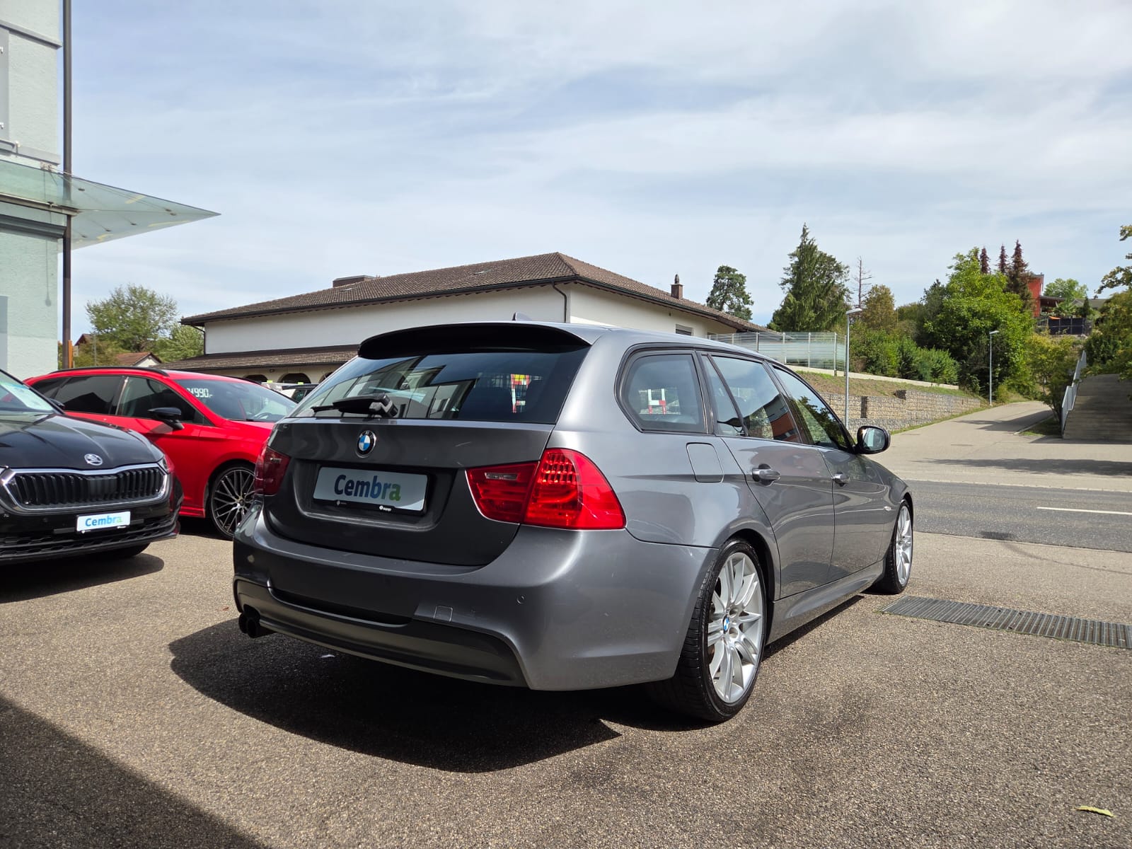 BMW 325i Touring M-Sportpaket-image-4