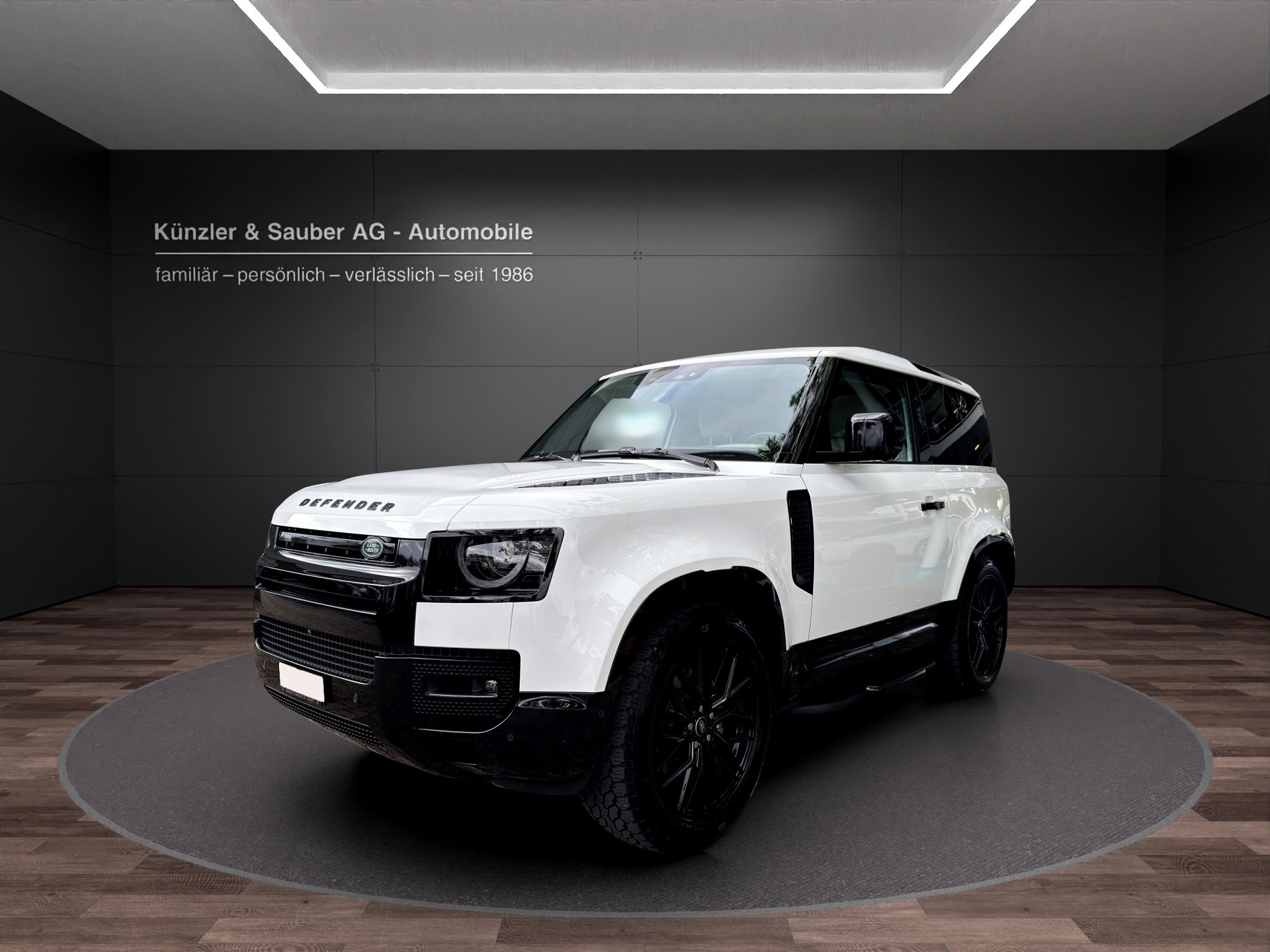 LAND ROVER Defender 90 3.0D I6 250 SE AT8-image-0