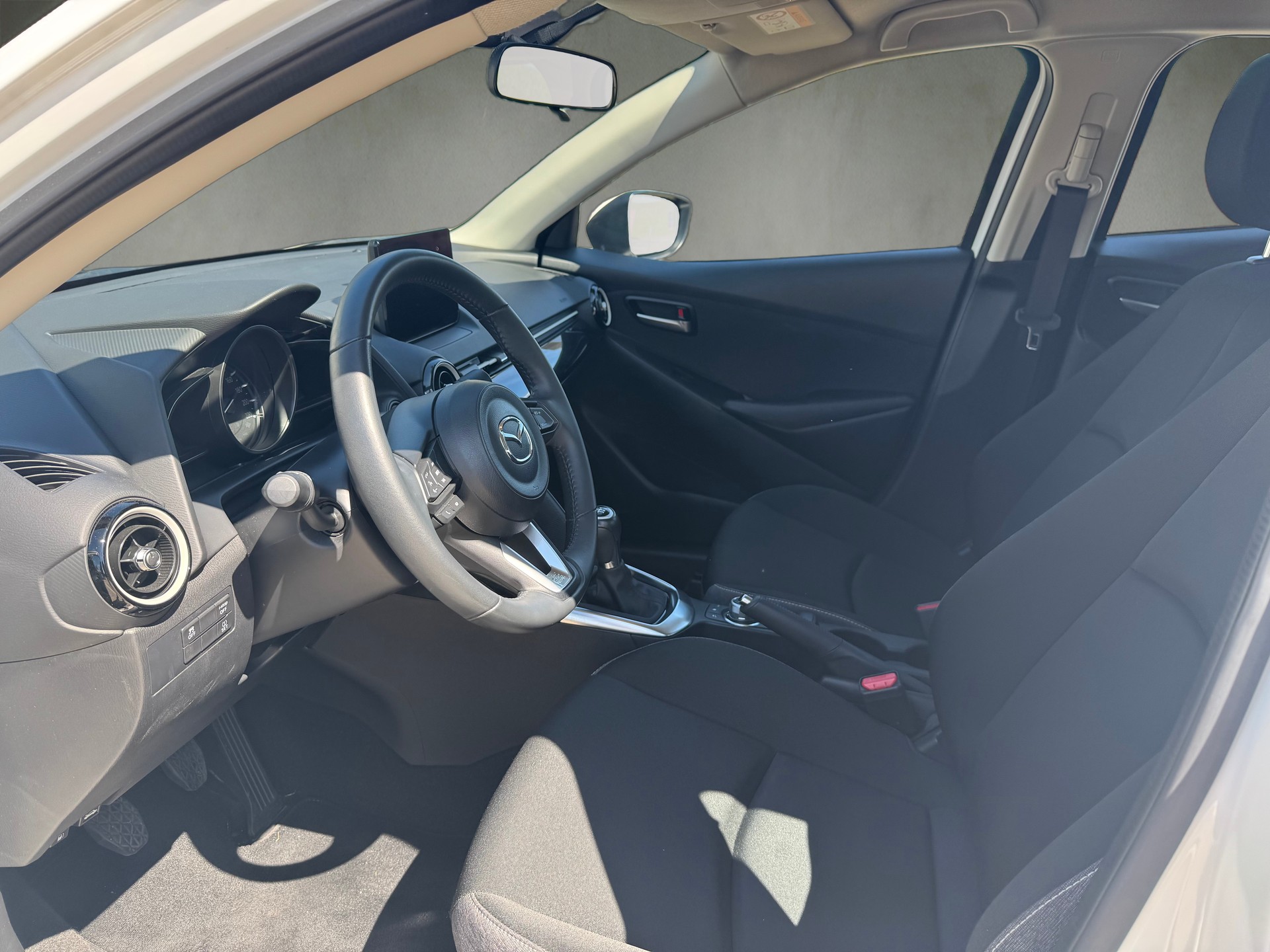 MAZDA 2 SKYACTIV-G 90 Mild Hybrid Center-Line-image-7