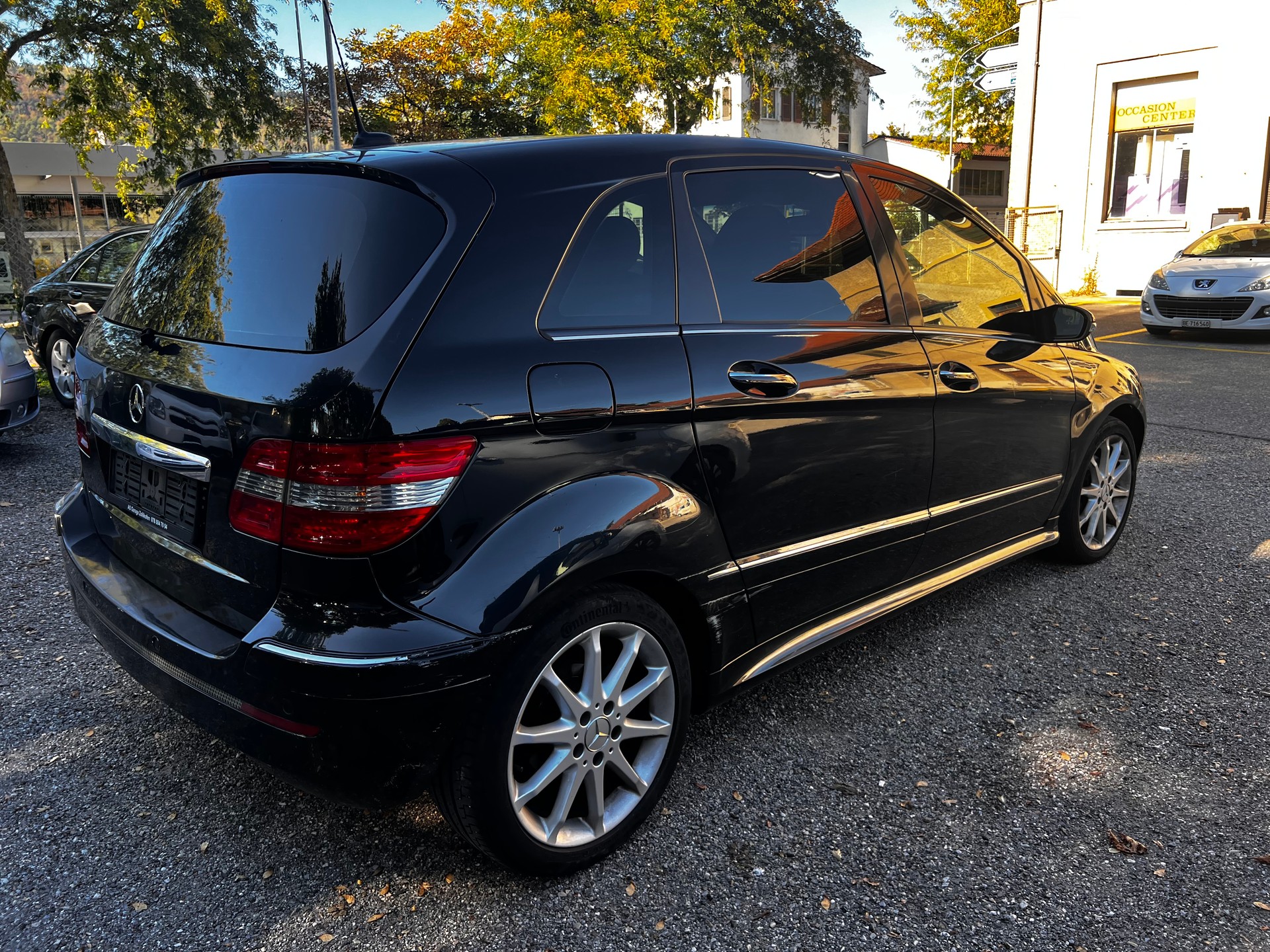 MERCEDES-BENZ B 180 CDI-image-2