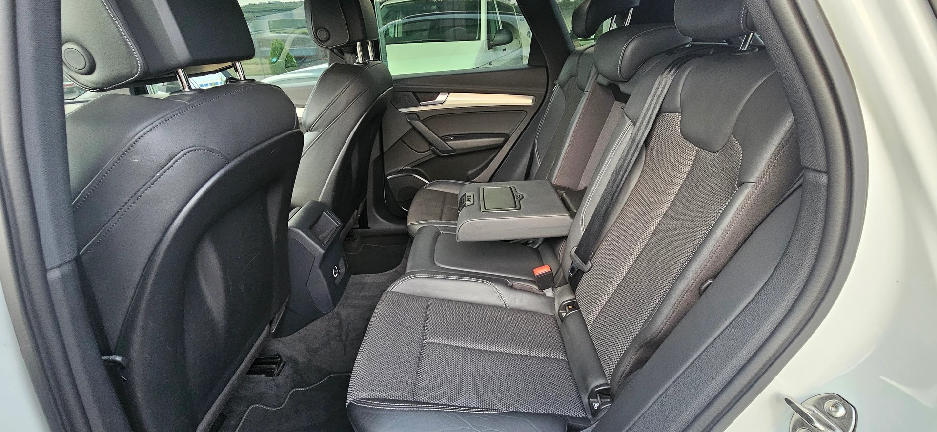 AUDI Q5 3.0 TDI sport quattro tiptronic-image-11