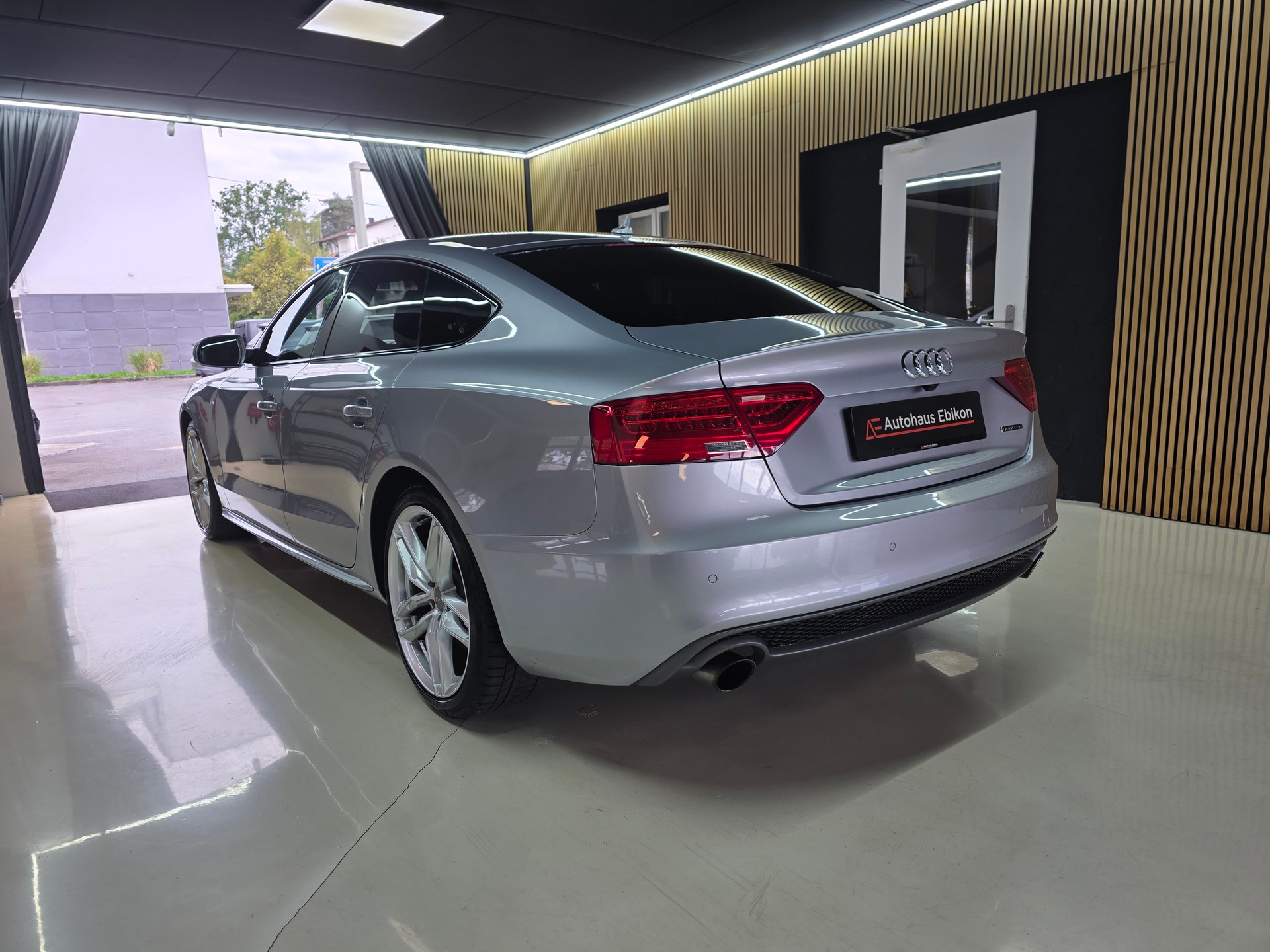 AUDI A5 Sportback 2.0 TFSI quattro S-tronic-image-4