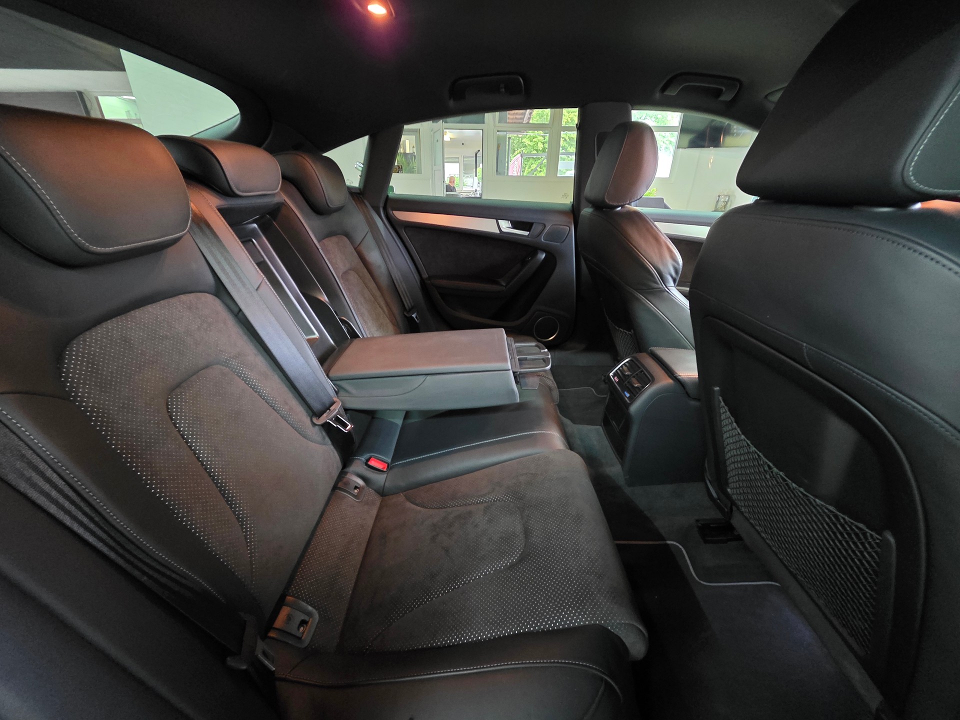 AUDI A5 Sportback 2.0 TFSI quattro S-tronic-image-17