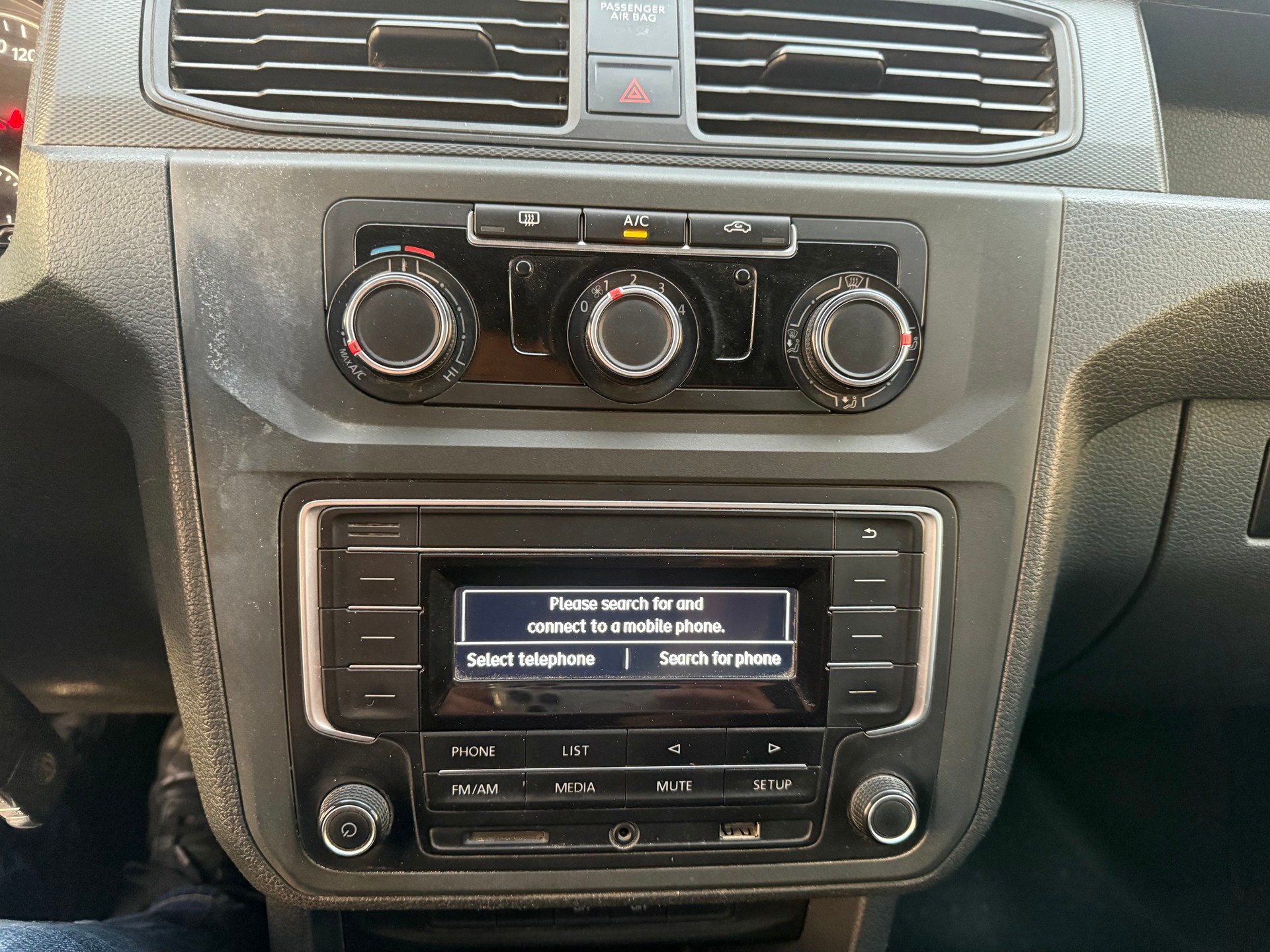 VW Caddy 2.0TDI 4Motion BlueMotion Technology / Frisch ab MFK / 1 Jahr Garantie / Klima / PDC / Tempomat / Bluetooth / 1.Hand-image-9
