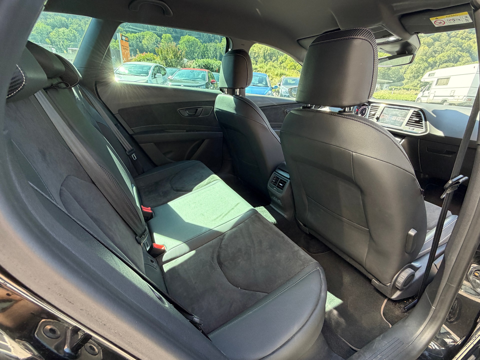 SEAT Leon 2.0 TSI Cupra 300 DSG 4Drive-image-17