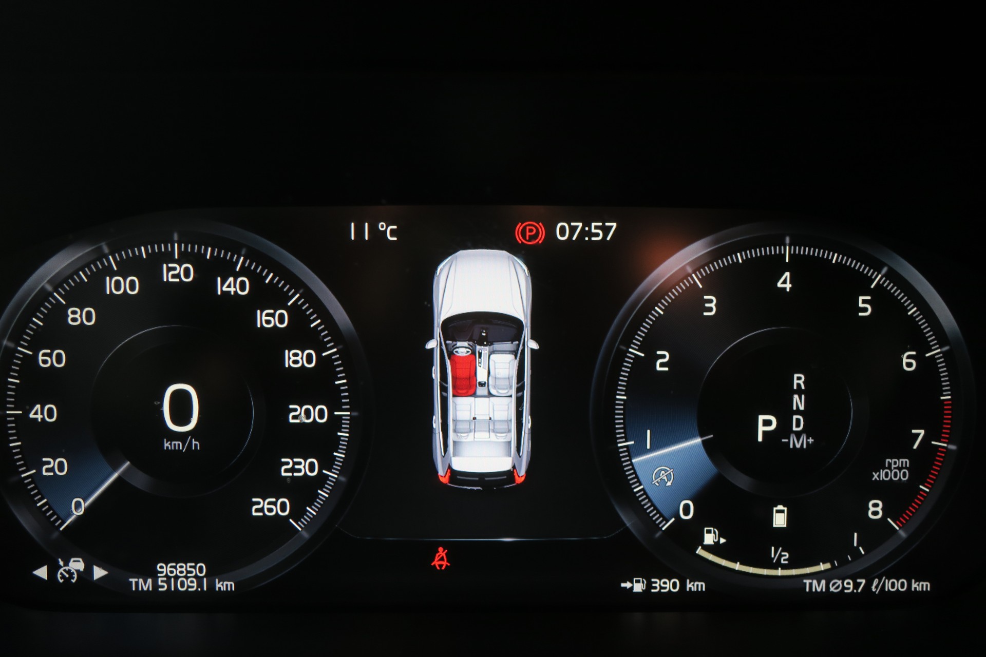 VOLVO XC60 B5 Benzin Mild Hybrid AWD R-Design Geartronic-image-9