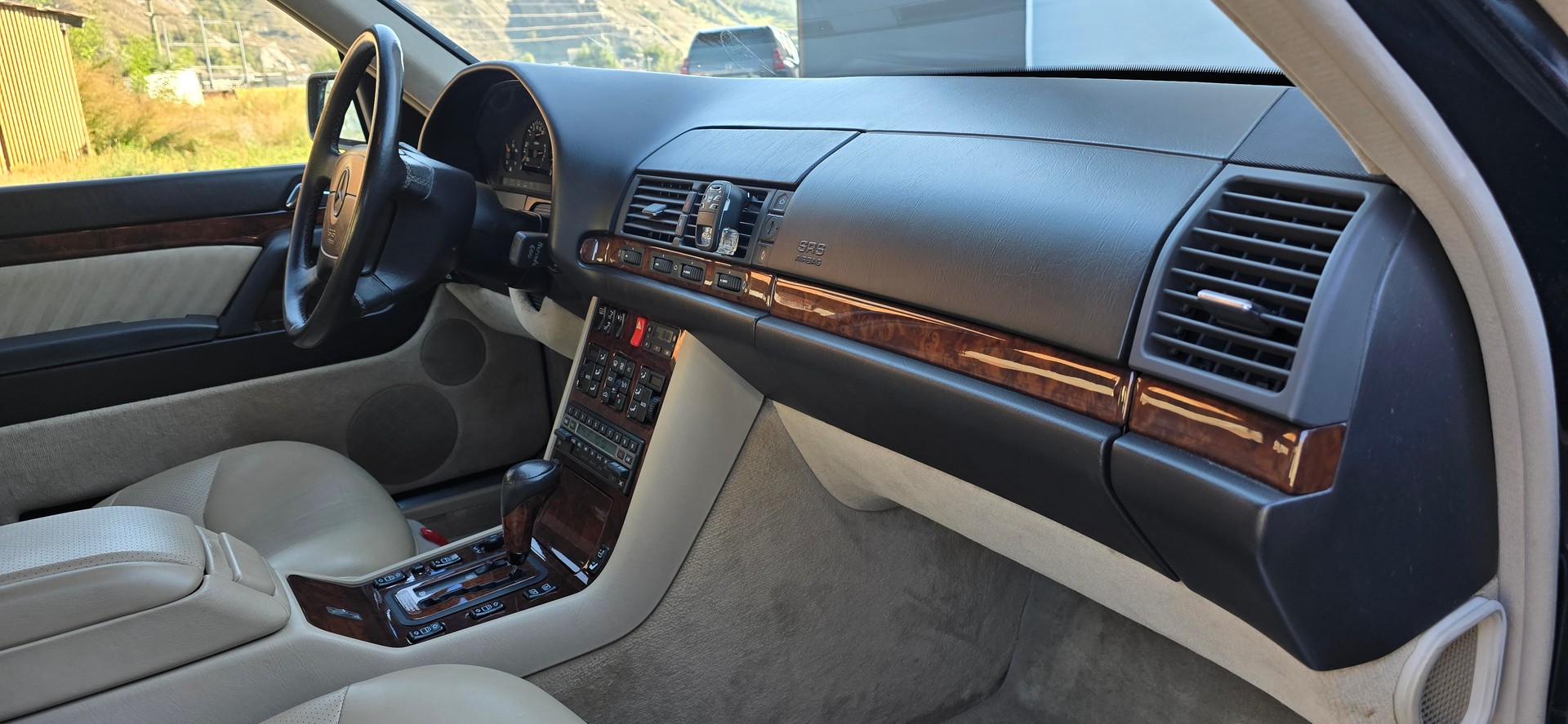 MERCEDES-BENZ 600 SE Automatic-image-12