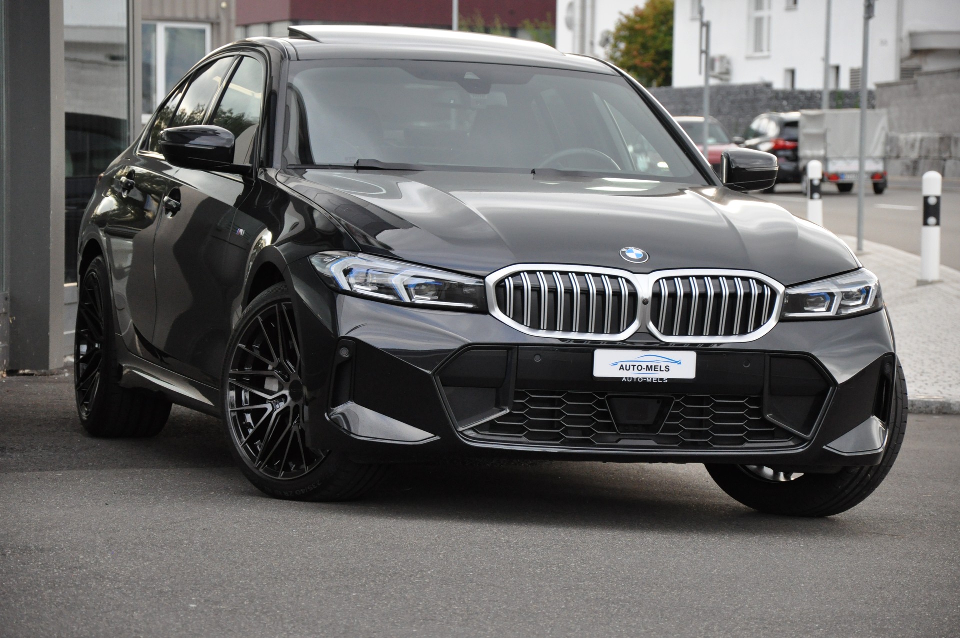 BMW 330i xDrive Steptronic M Sport-image-9