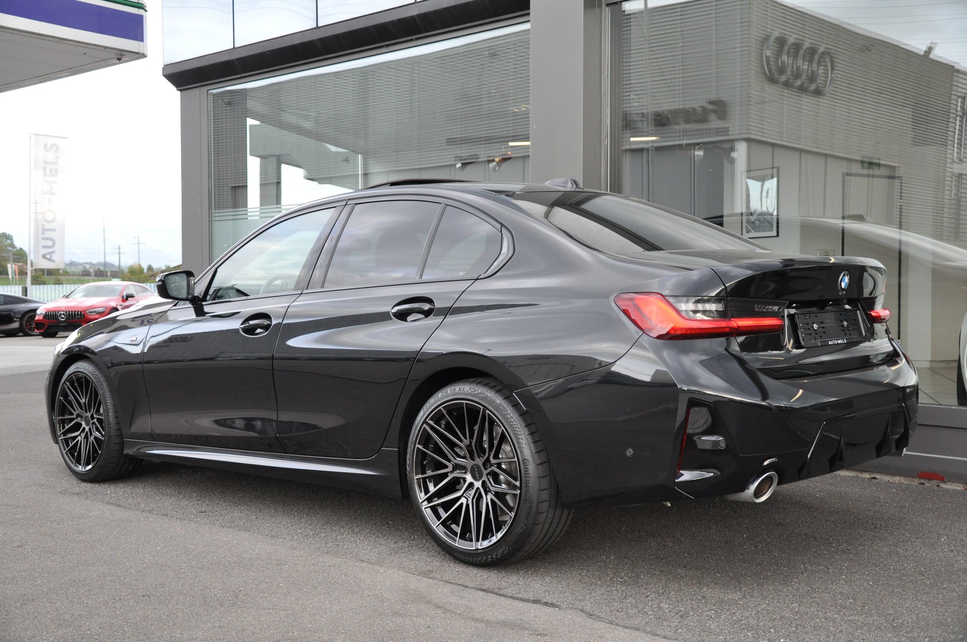 BMW 330i xDrive Steptronic M Sport-image-6
