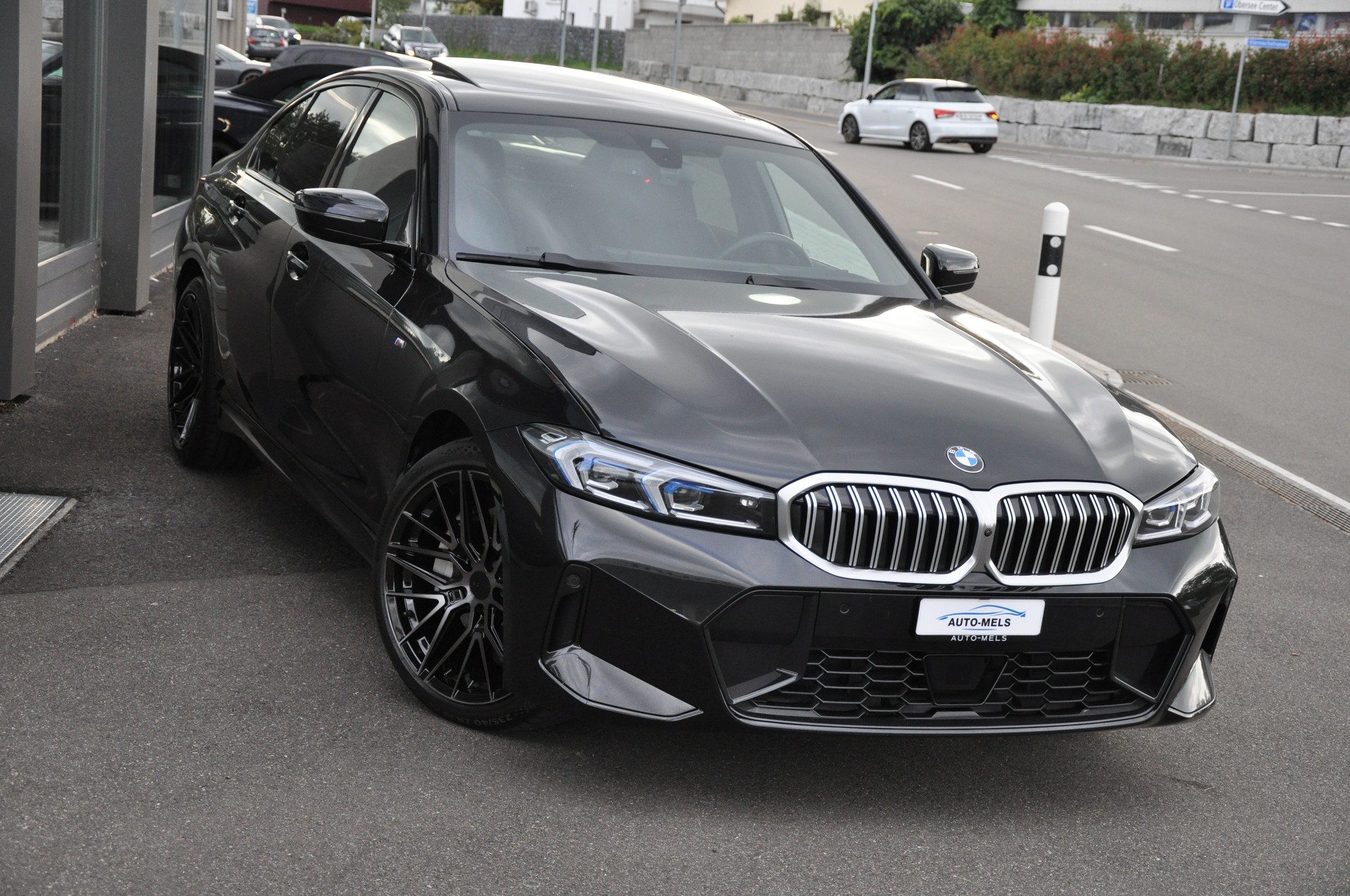 BMW 330i xDrive Steptronic M Sport-image-10