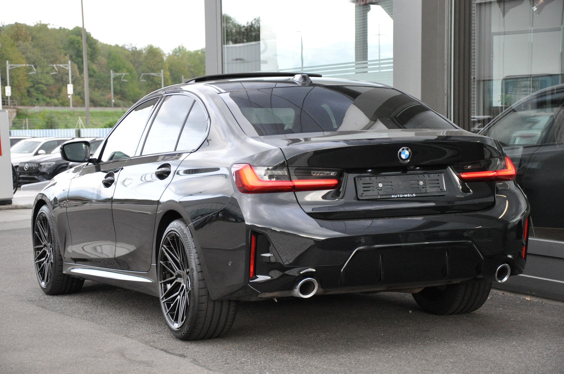 BMW 330i xDrive Steptronic M Sport-image-7