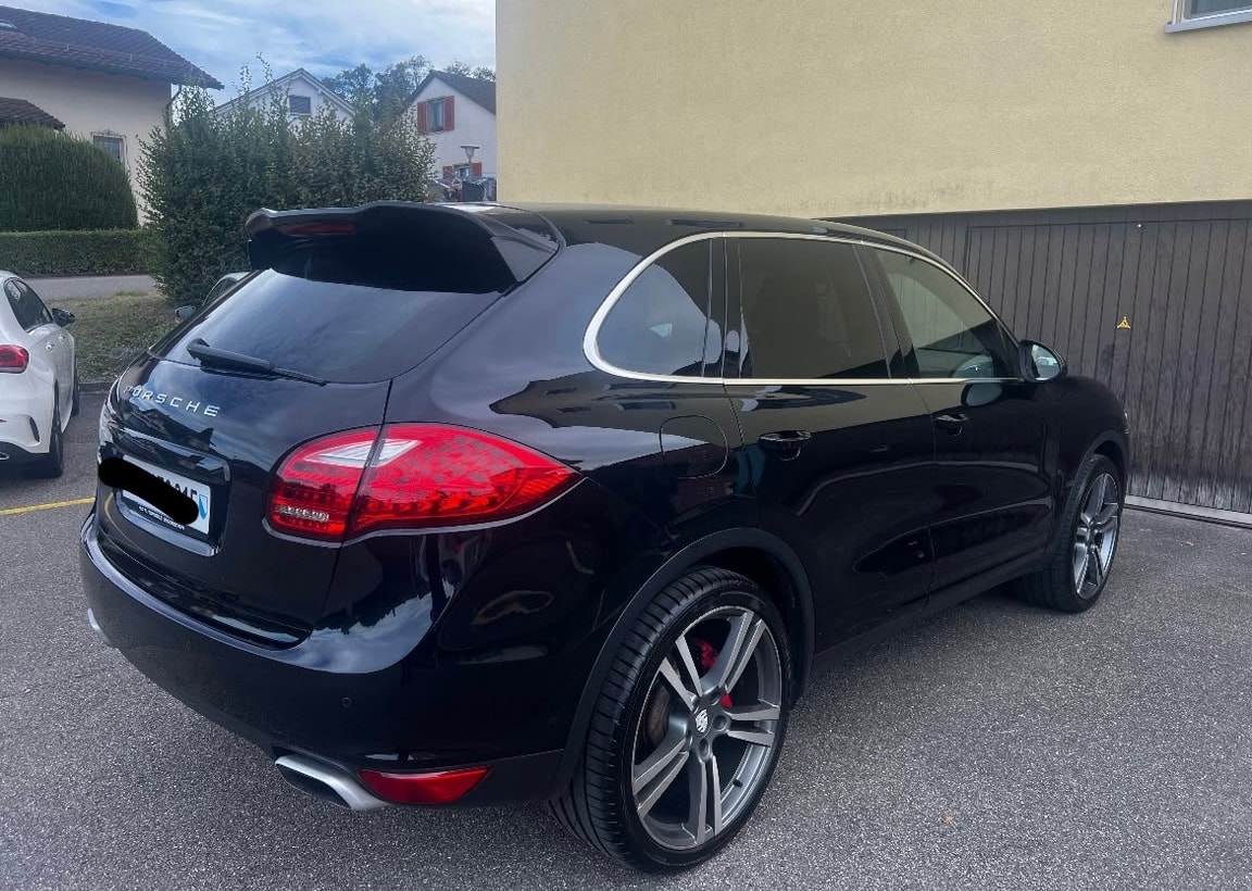 PORSCHE Cayenne Diesel-image-8