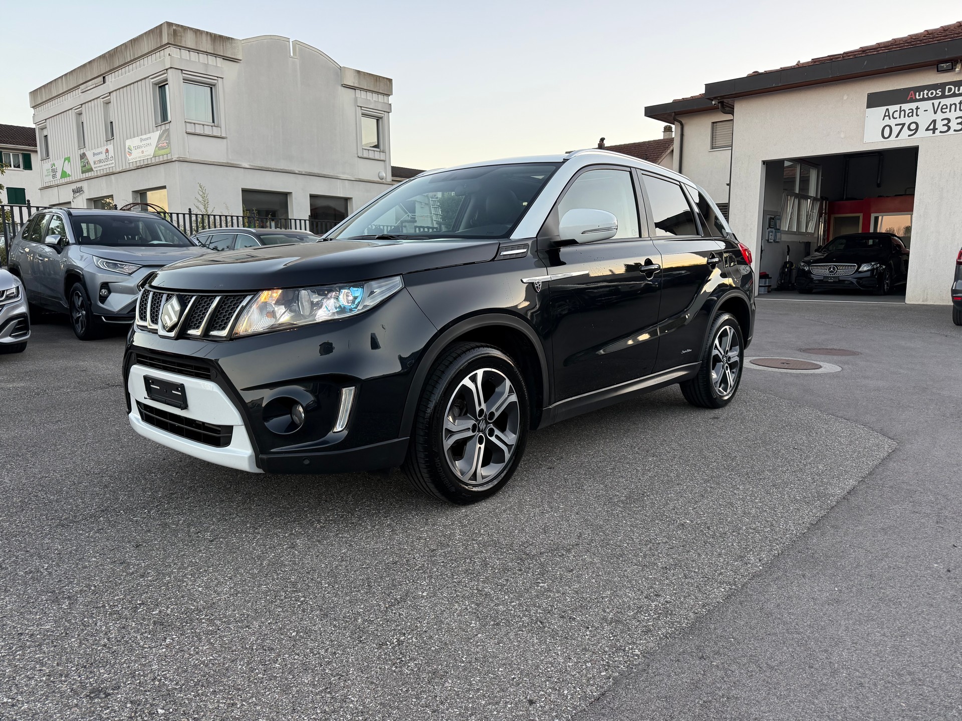 SUZUKI Vitara 1.6 S.Cellano Top Automatic-image-1