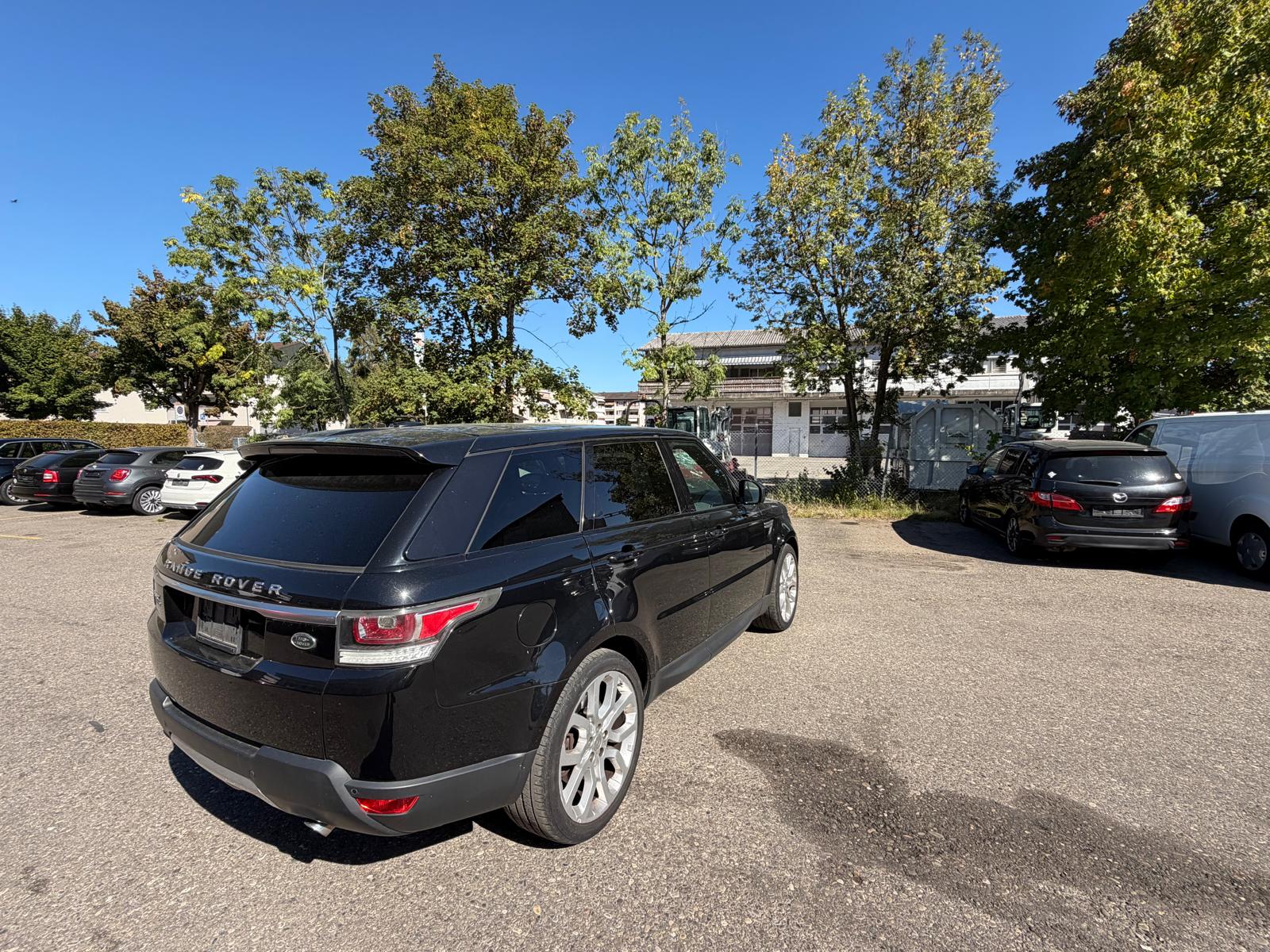 LAND ROVER Range Rover Sport 3.0 SDV6 HSE Dynamic Automatic-image-2