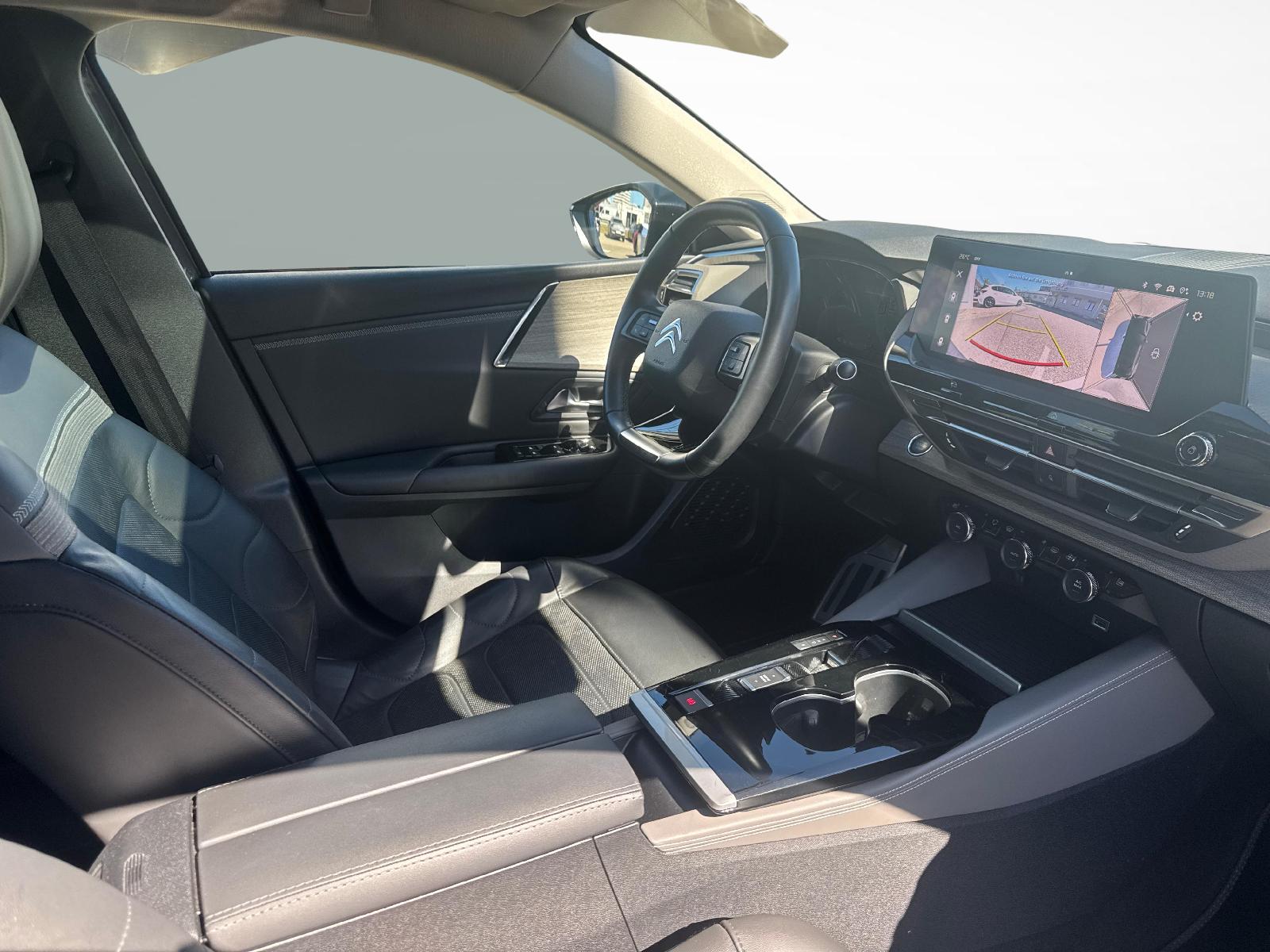 CITROEN C5 X 1.6 Plug-in Hybrid Shine Pack-image-10