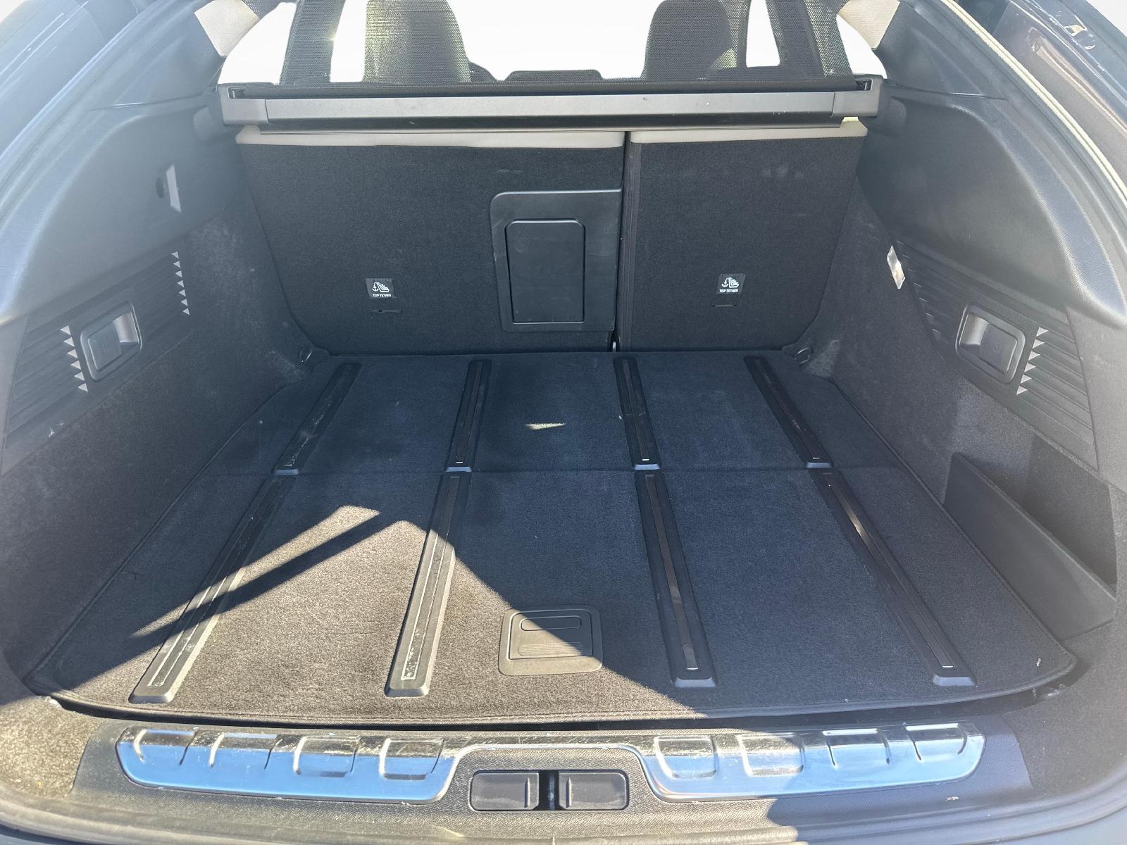 CITROEN C5 X 1.6 Plug-in Hybrid Shine Pack-image-12
